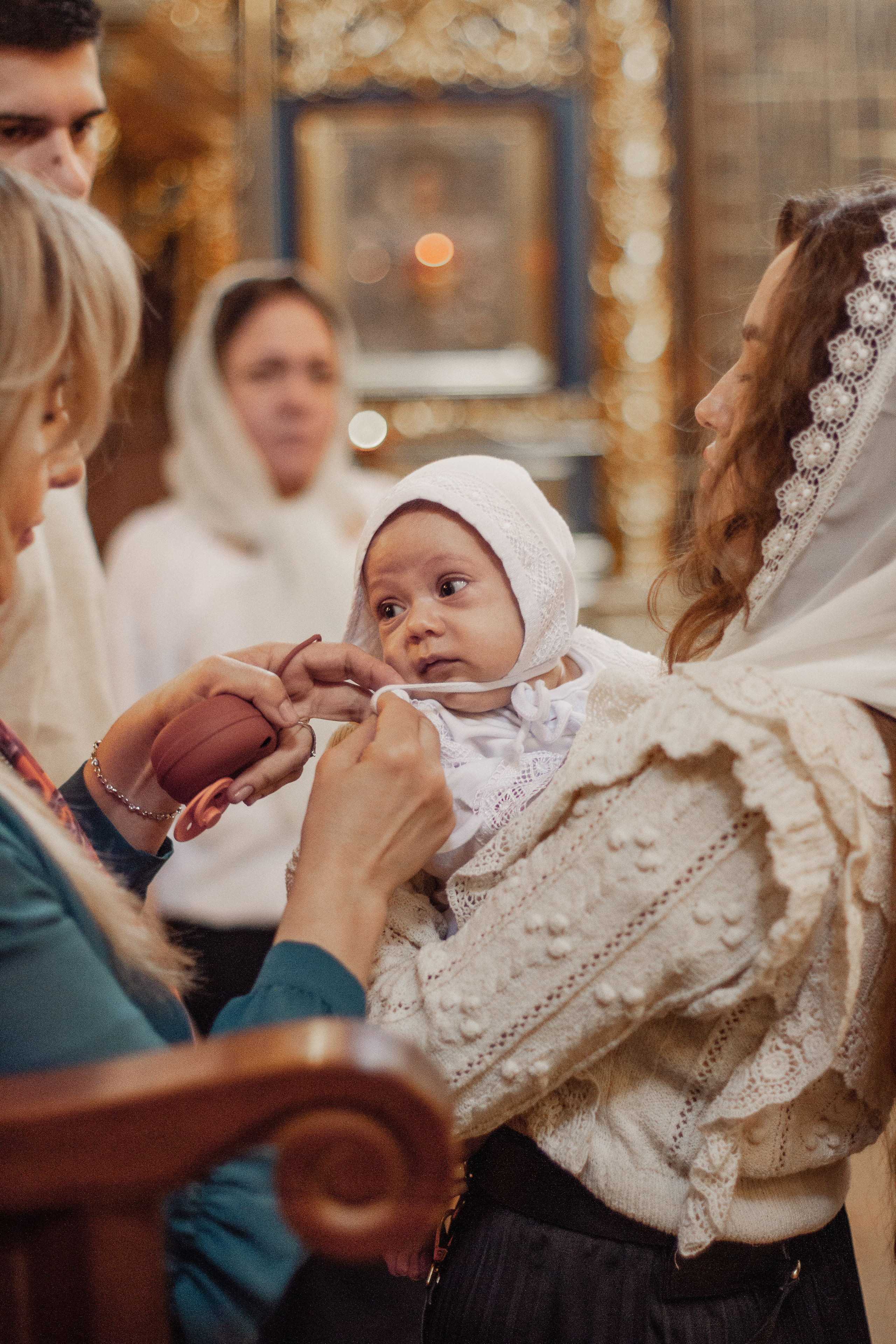 Крещение Маи. Главная