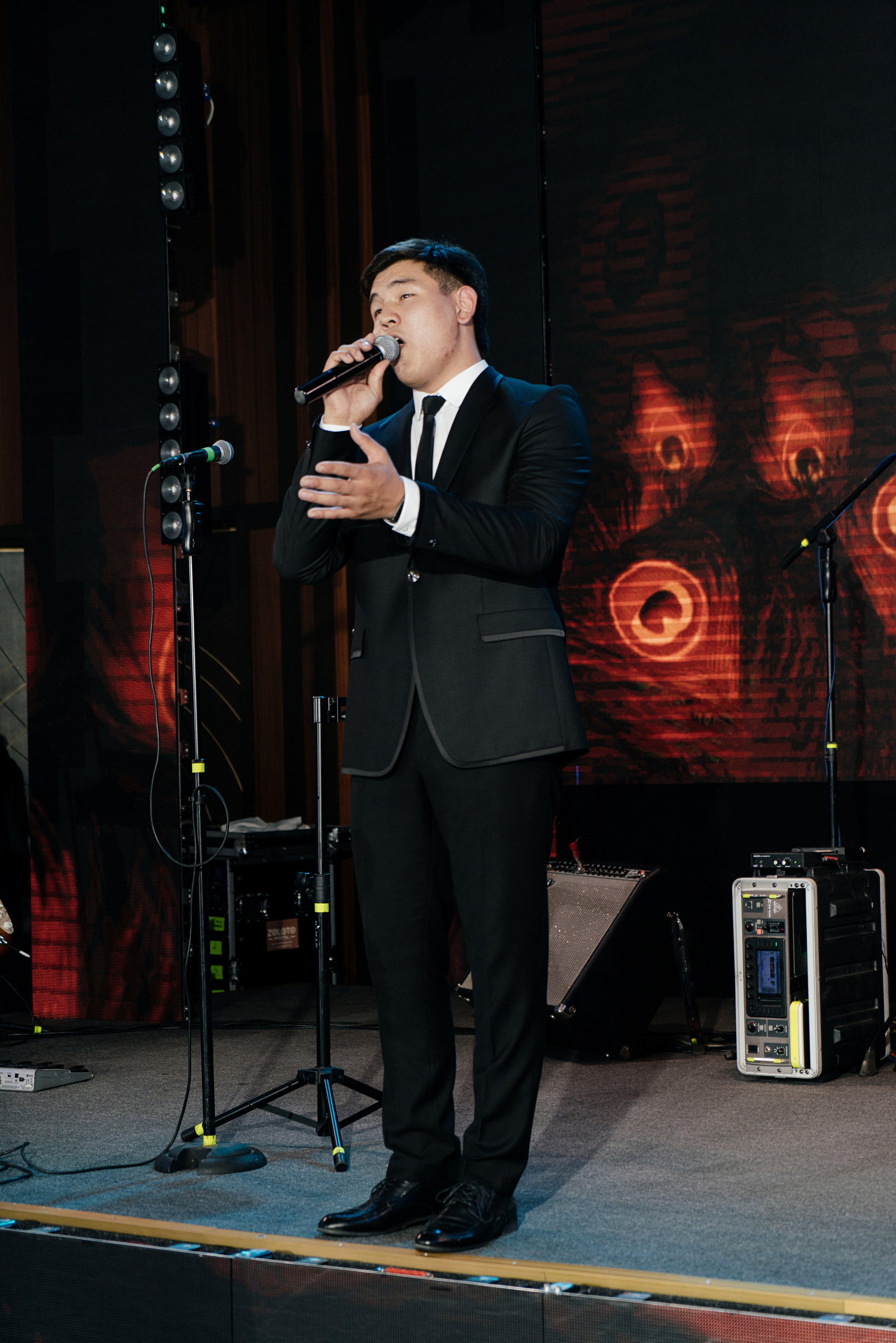 Uzatu. Свадебный фотограф алматы Шожебаев Кайрат