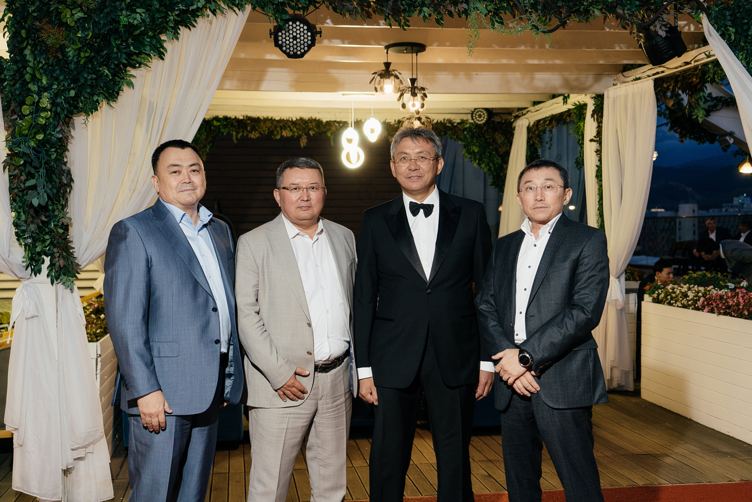 Uzatu. Свадебный фотограф алматы Шожебаев Кайрат