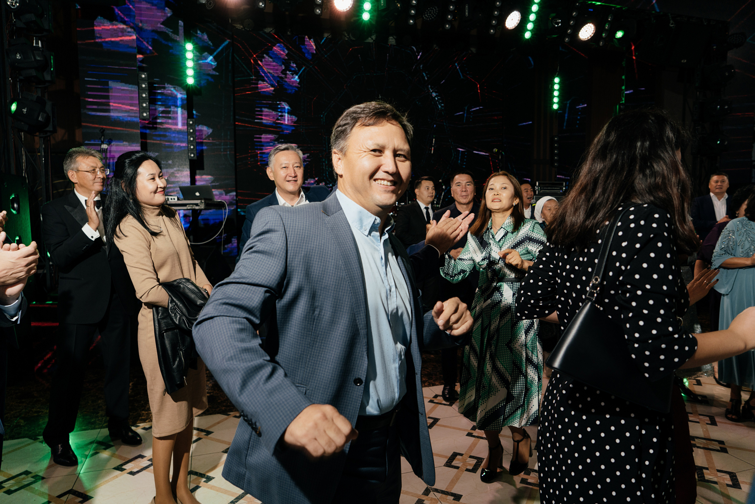 Uzatu. Свадебный фотограф алматы Шожебаев Кайрат