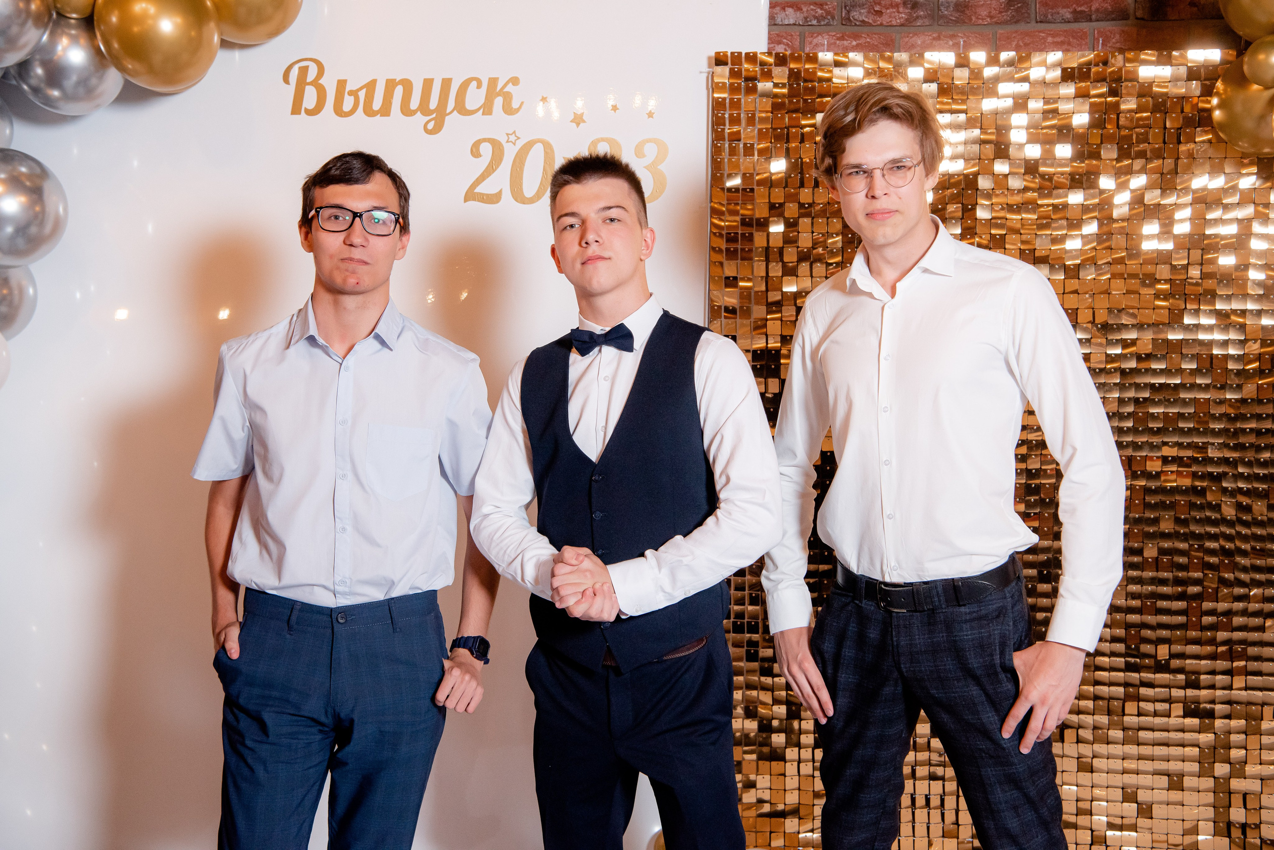 30 Школа. Вручение и Банкет. ДК Юбилейный и Банхоф. Фотограф в Волгограде и Волжском Александр Горбань