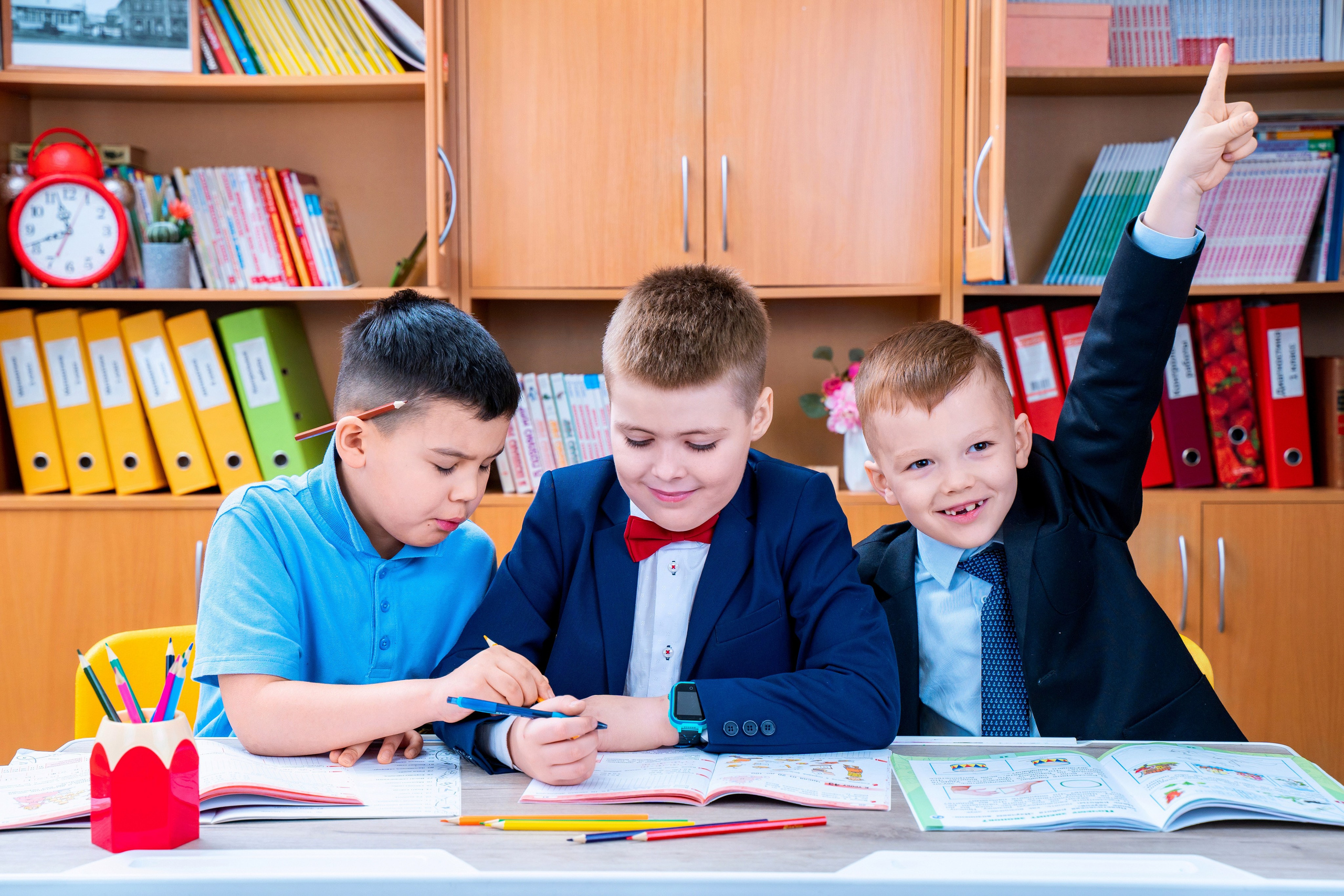 ШКОЛЬНАЯ СЪЕМКА (БЕЗ АЛЬБОМА). Школьная фотостудия «Like Moment» в Строгино