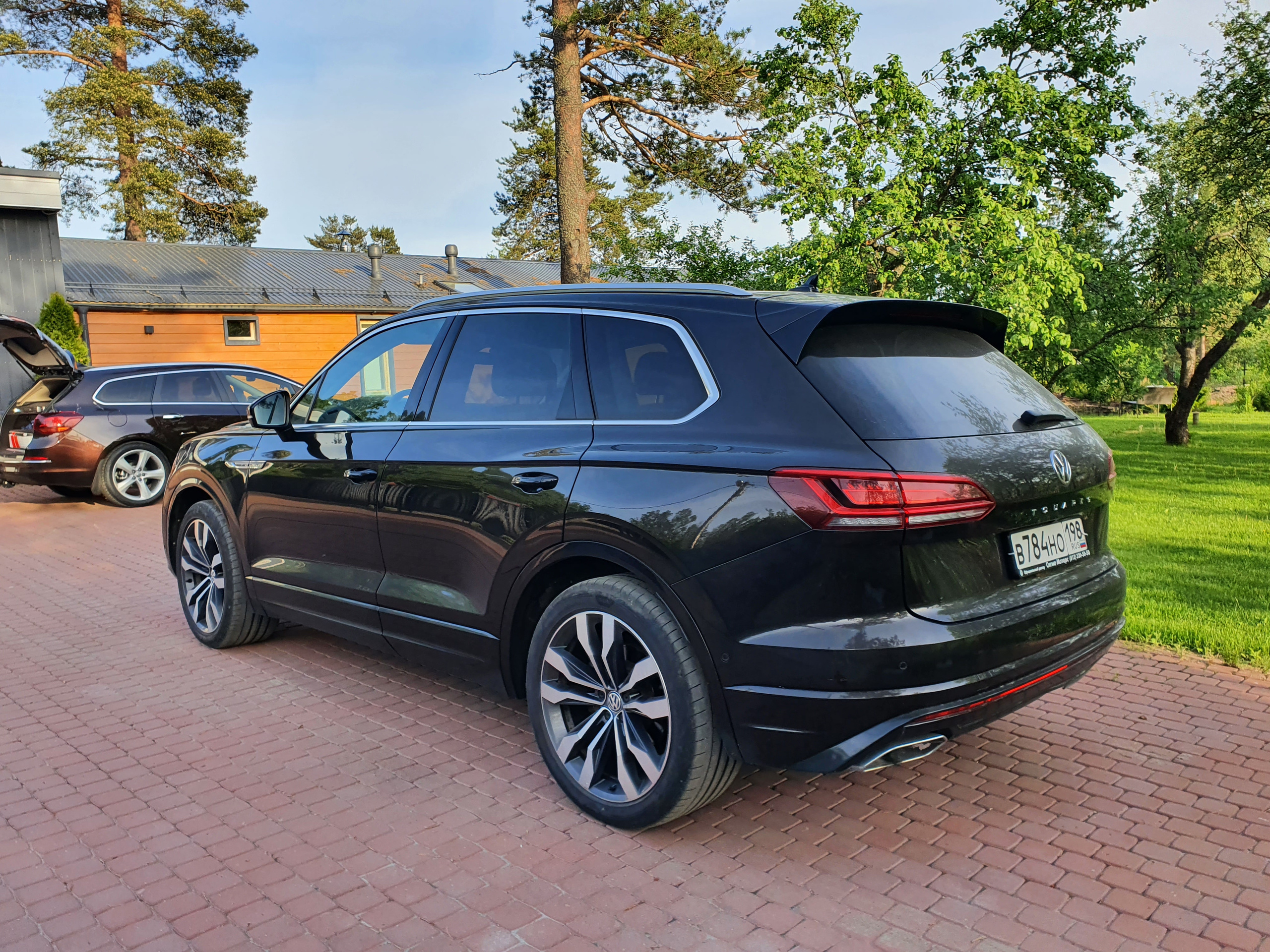 Volkswagen Touareg R-Line. Фотограф в Санкт-Петербурге Кирюшенков Андрей