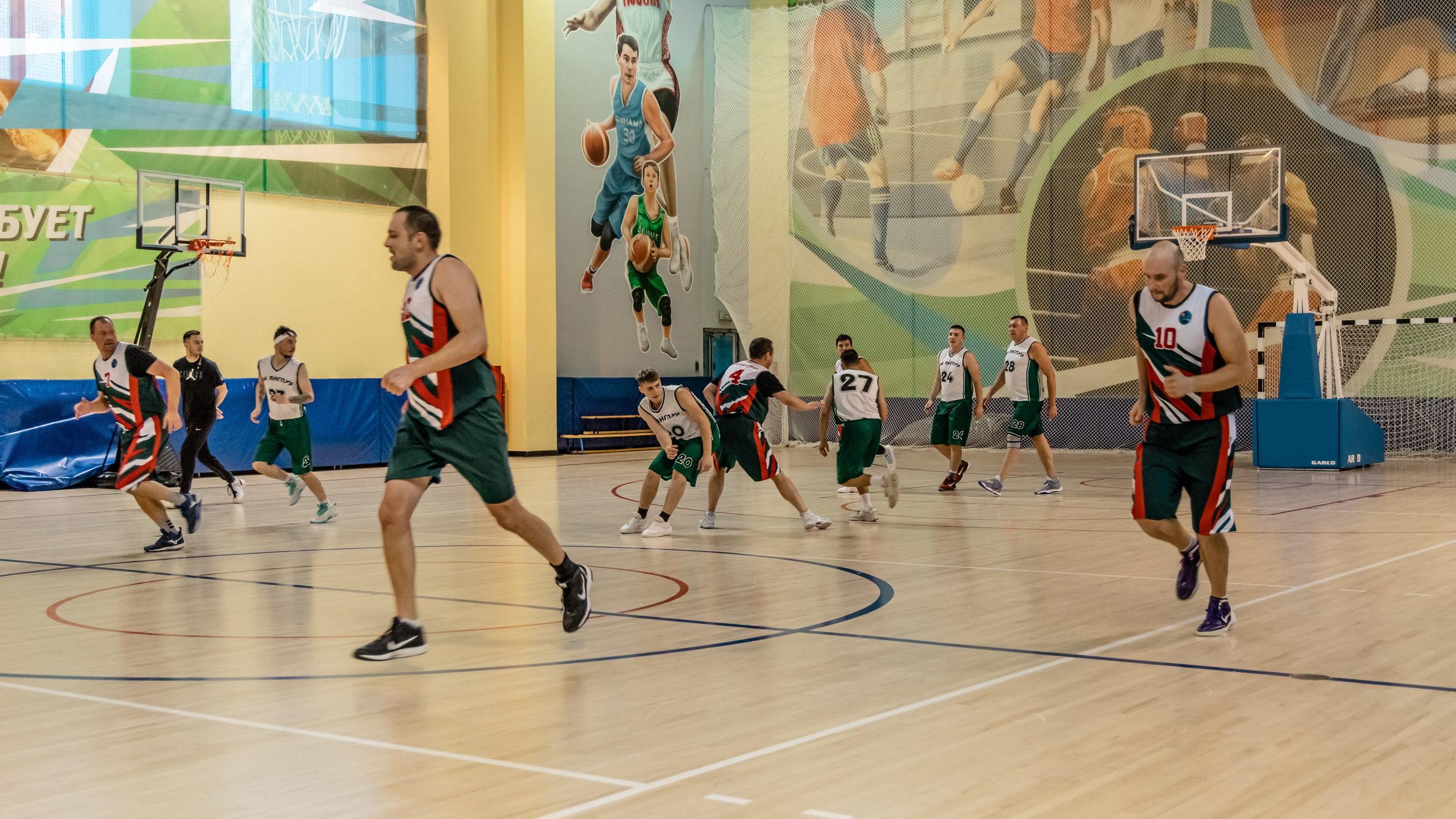Соревнования по баскетболу в рамках городской спартакиады. Фотограф в Губкинском | Александра Артамонова