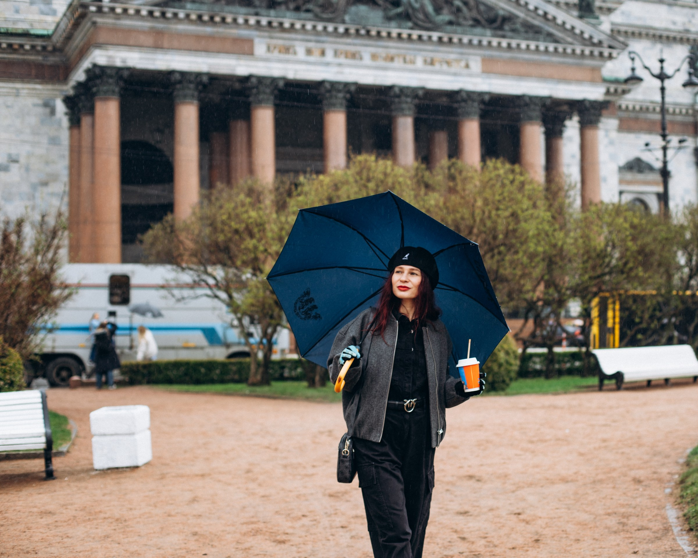 Людмила в мае. Фотопрогулка в Петербурге. Индивидуальный и семейный фотограф в Санкт-Петербурге