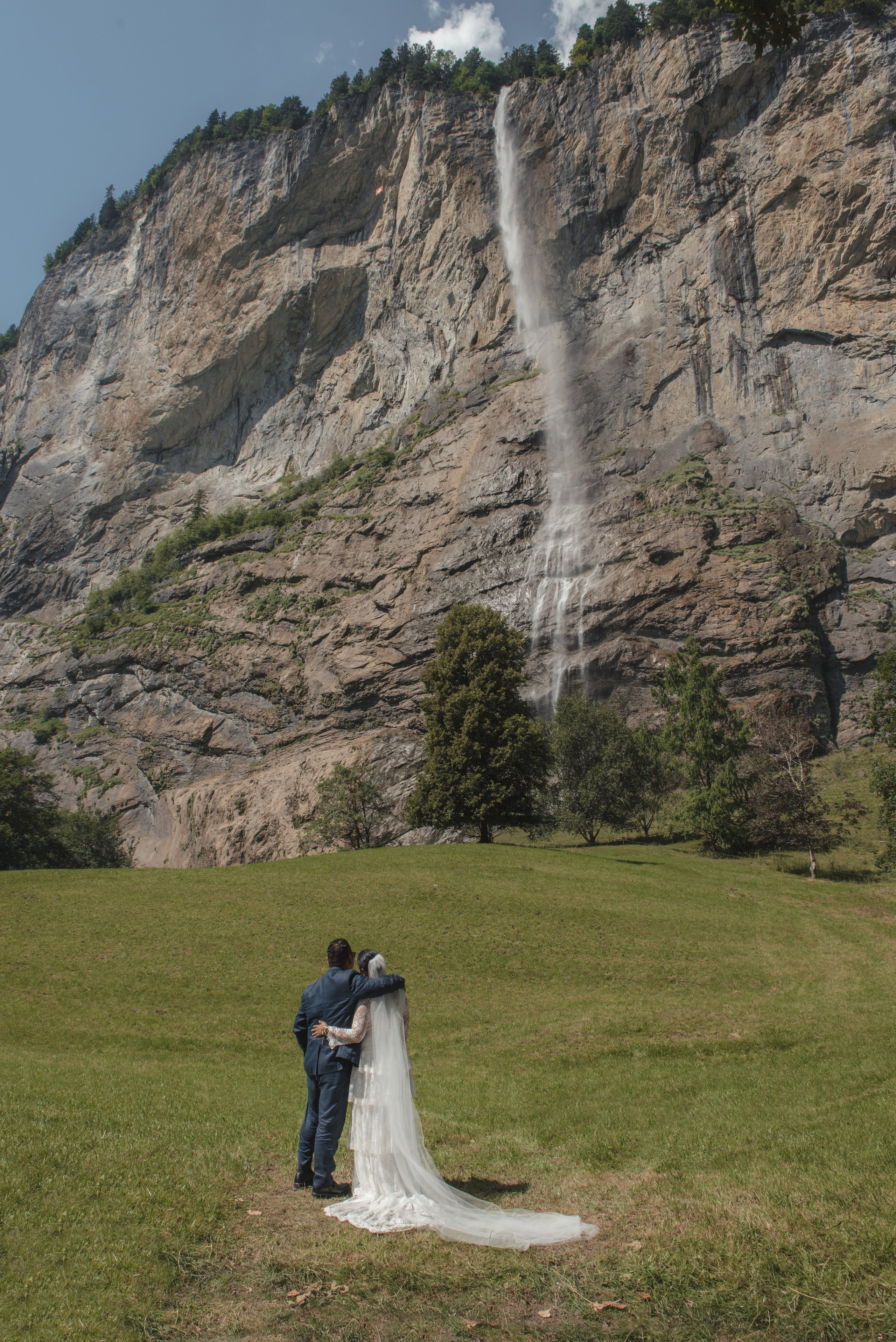 Berta & Orlando (Lauterbrunnen, Switzerland). Photographer in Interlaken area