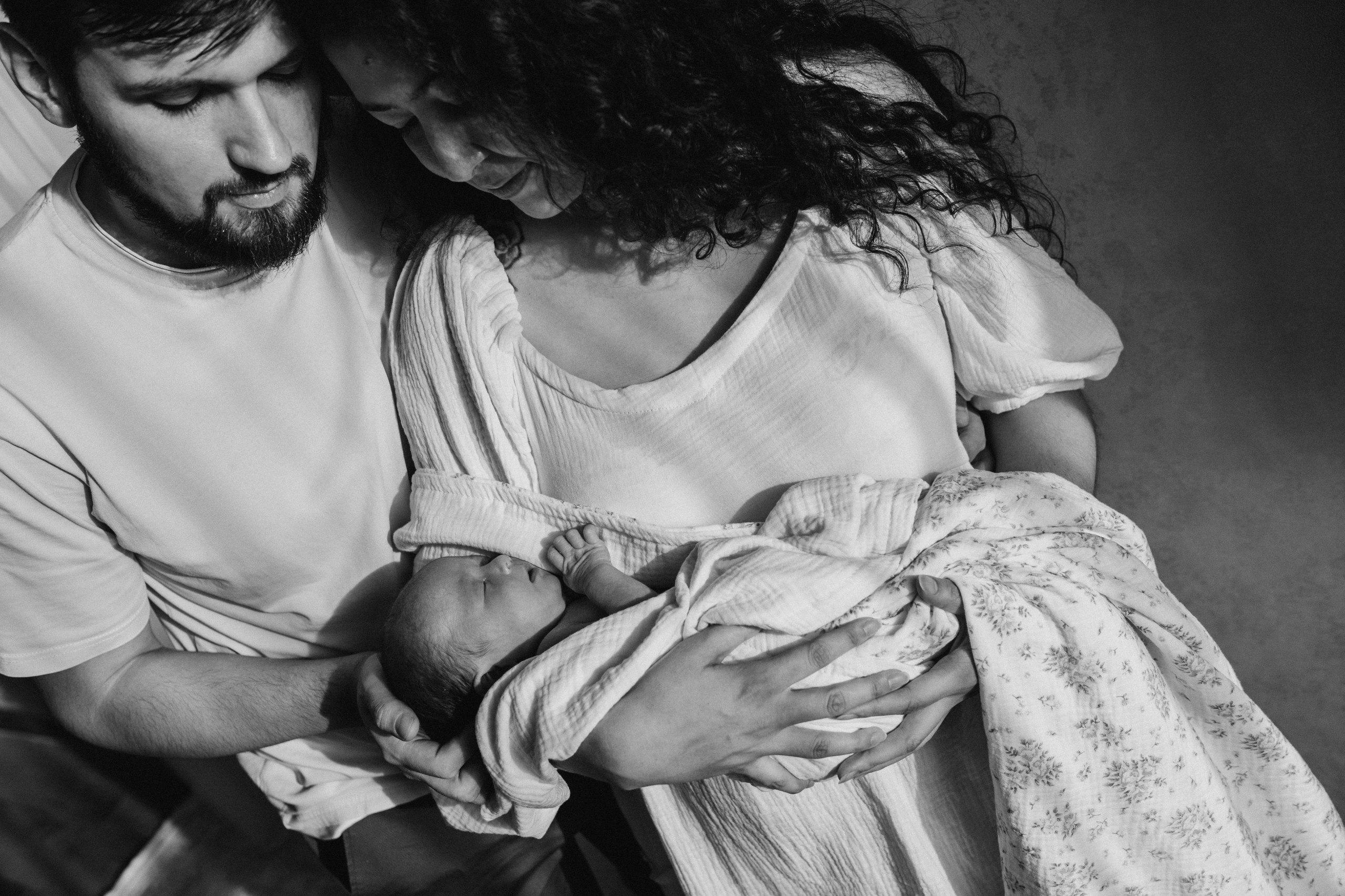 Даниил Диана Динель (newborn). Надежда Виховская — семейный фотограф в Астане