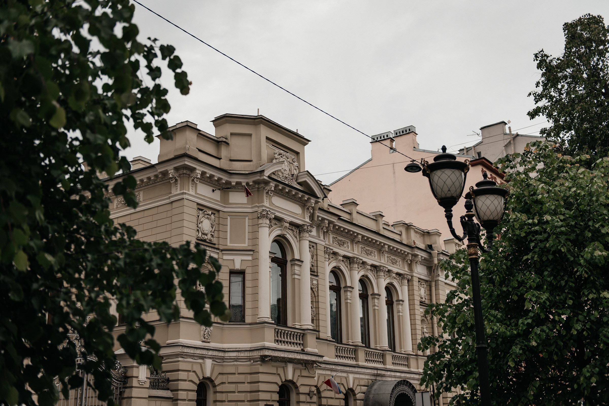 Катер, вино, итальянские фильмы и свадебный ужин своими руками…. Свадебный фотограф в Санкт-Петербурге Венера Ахметова