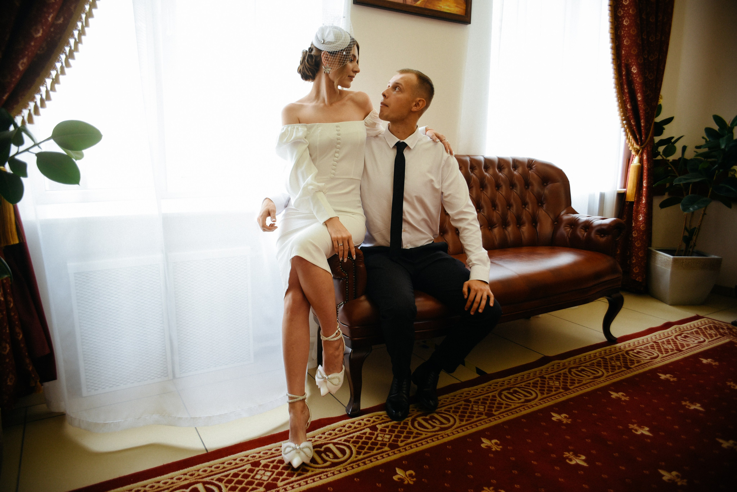 Егор и Виктория Грибоедовский ЗАГС и прогулка по городу. Фотограф Лола Волна, город Москва