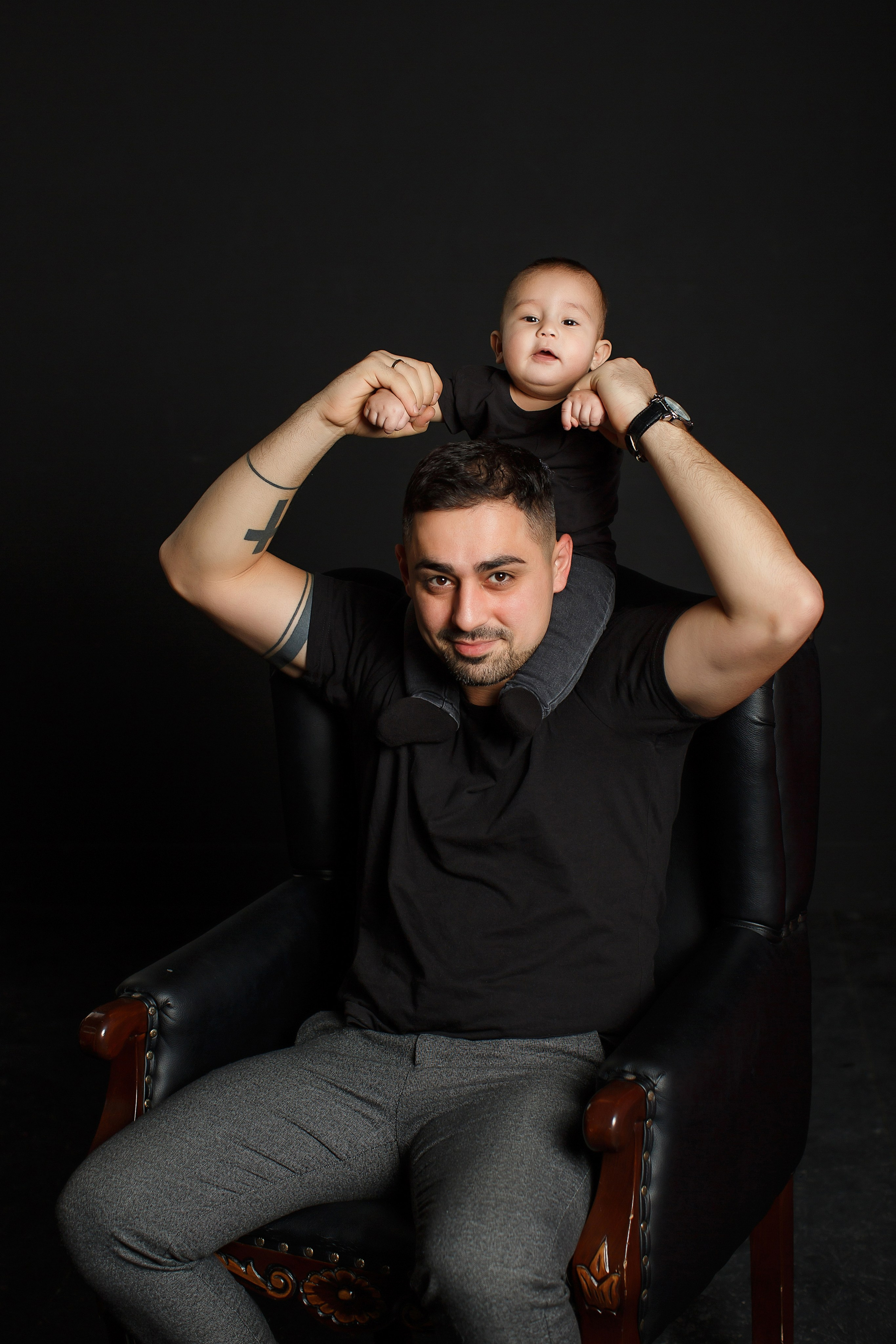 Семейный трендовый портрет. Семейный и детский фотограф в Стерлитамаке Разина Рахмангулова