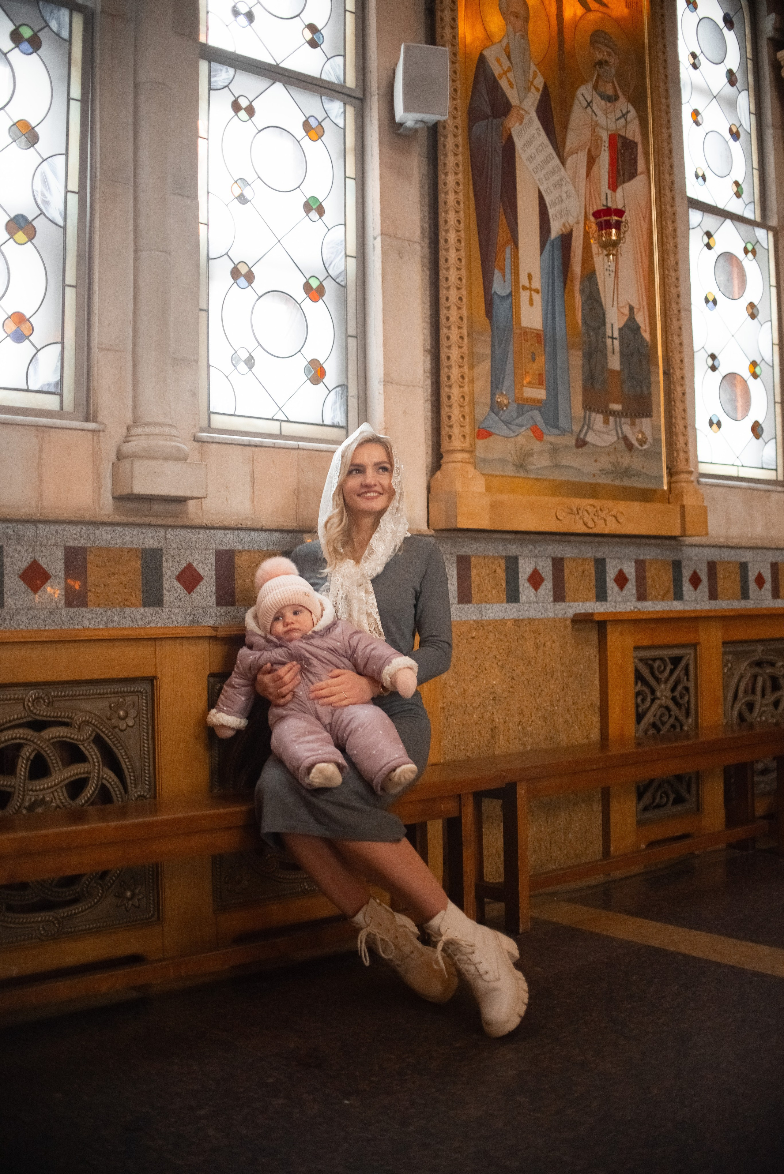 Крещение Василисы в Свято-Елисаветинском монастыре. Семейный фотограф на выписку из роддома и крещение Минск Настя Гришук