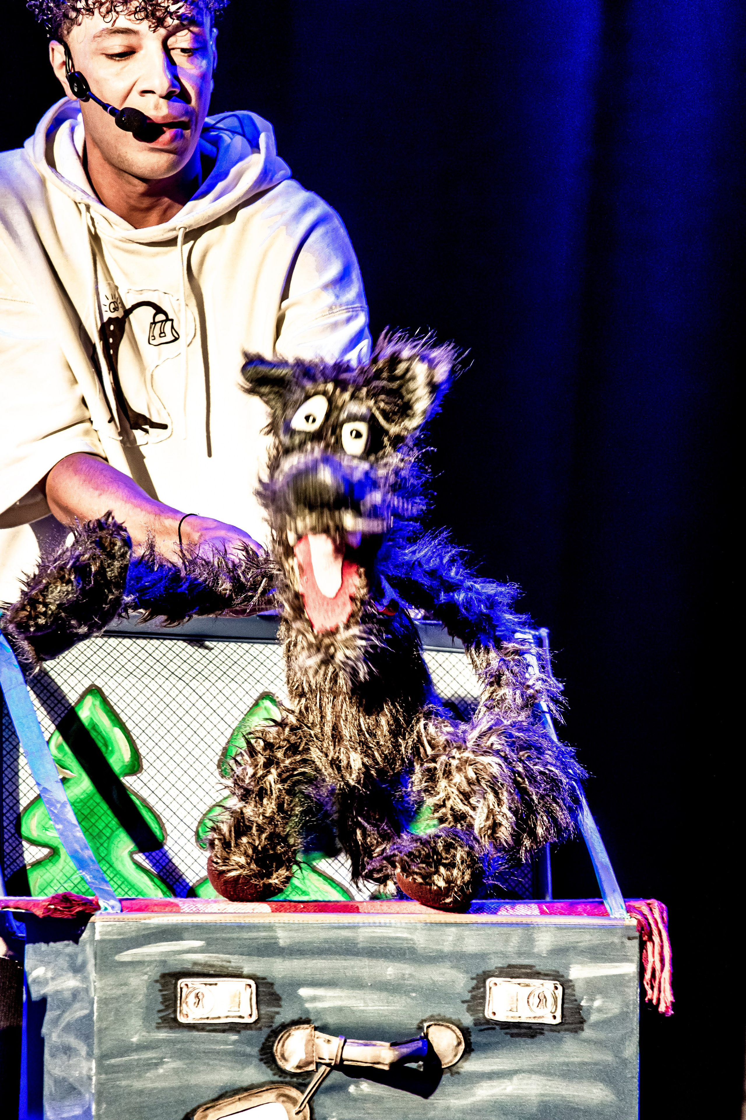 Спектакль театра Саквояж О Красной шапочке. Фотограф в Сочи Юрий Шептаев