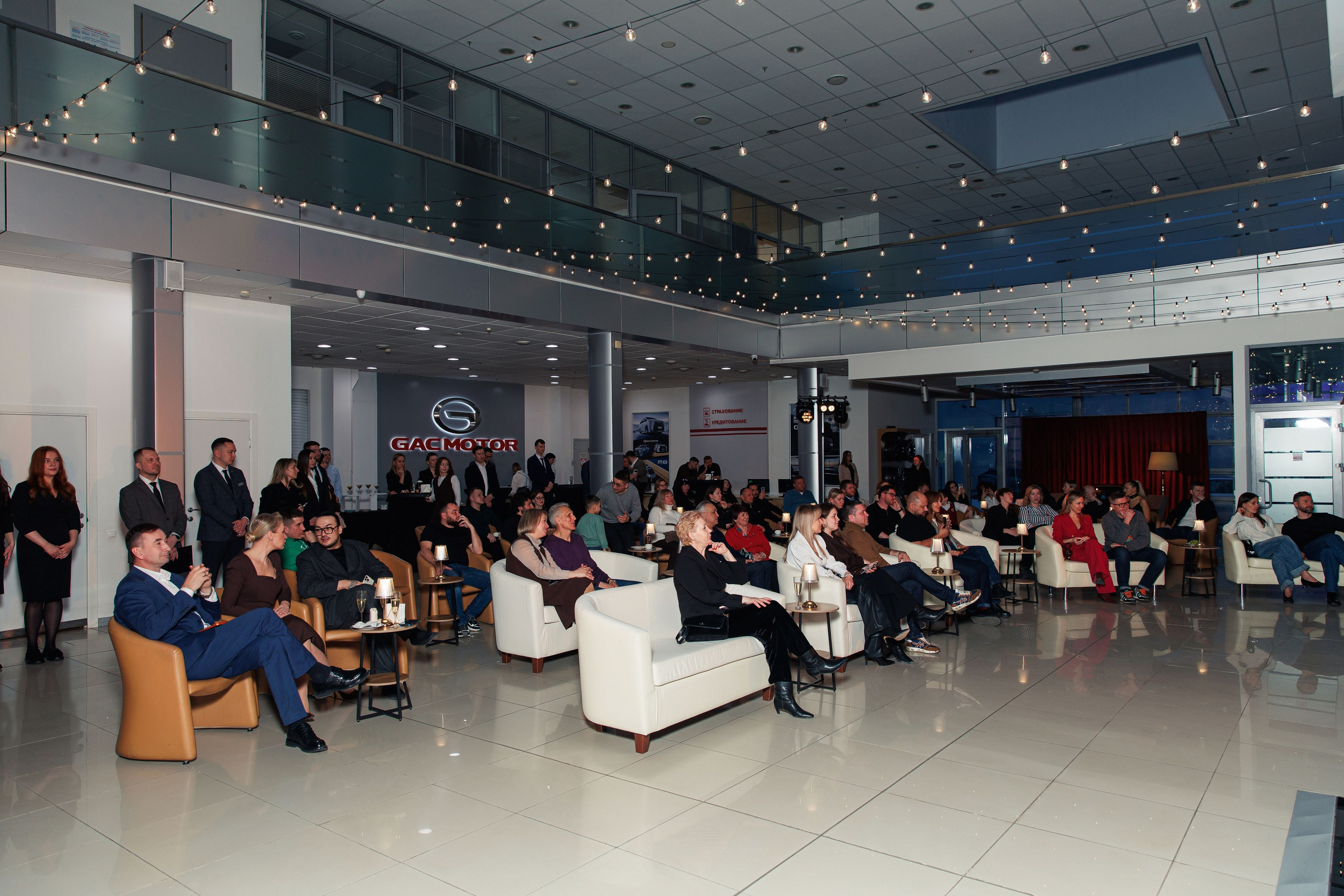 Презентация новой Toyota RAV4. Репортажный и свадебный фотограф в Уфе Павел Кожевников