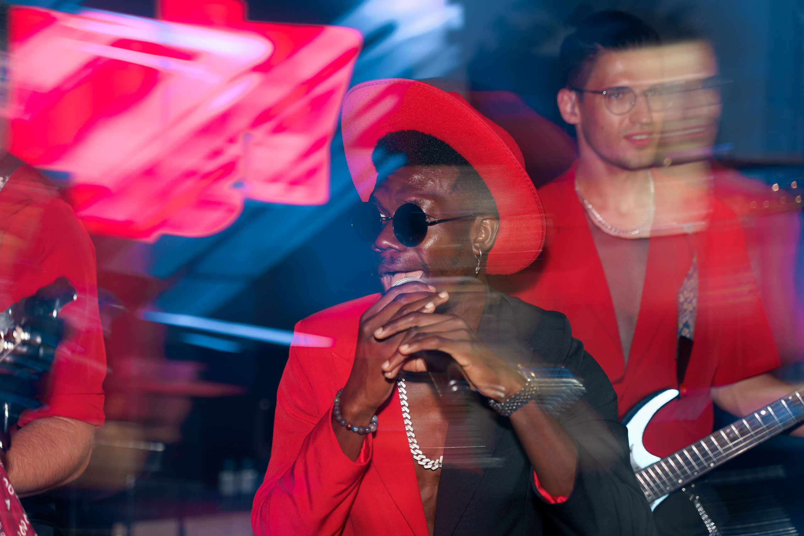 фотосессия свадебного банкета  кавер группа