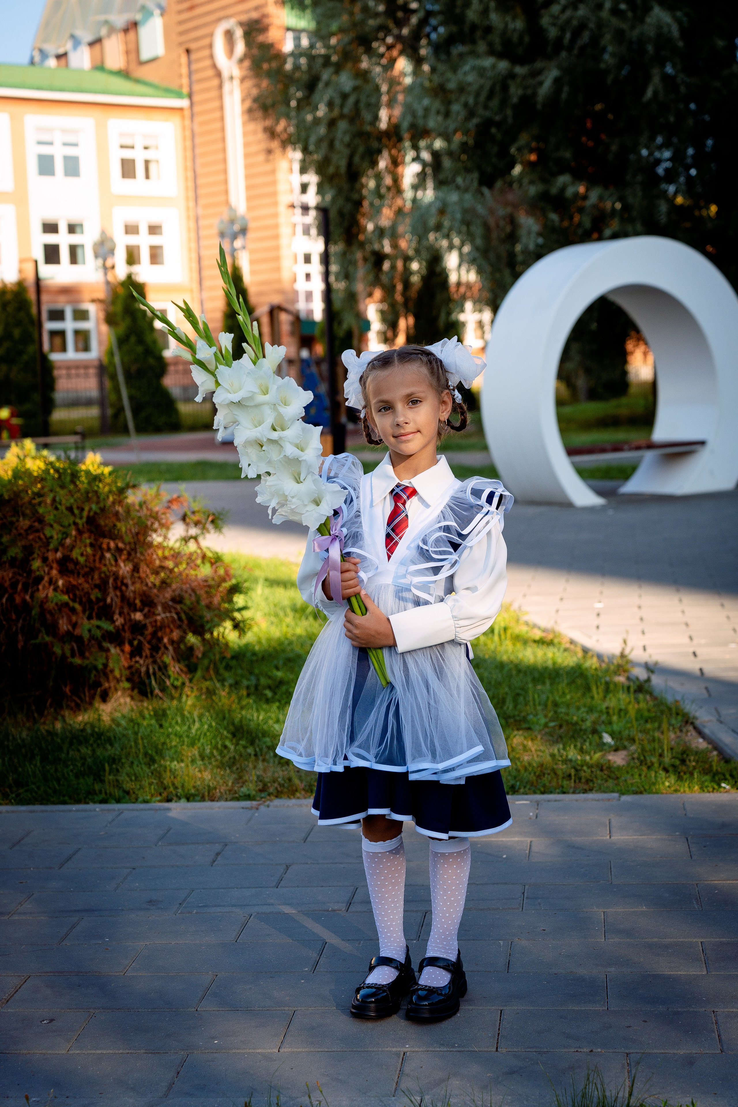 НАЧАЛЬНАЯ ШКОЛА. Фотокомпания «Алые паруса» выпускные альбомы Москва и МО