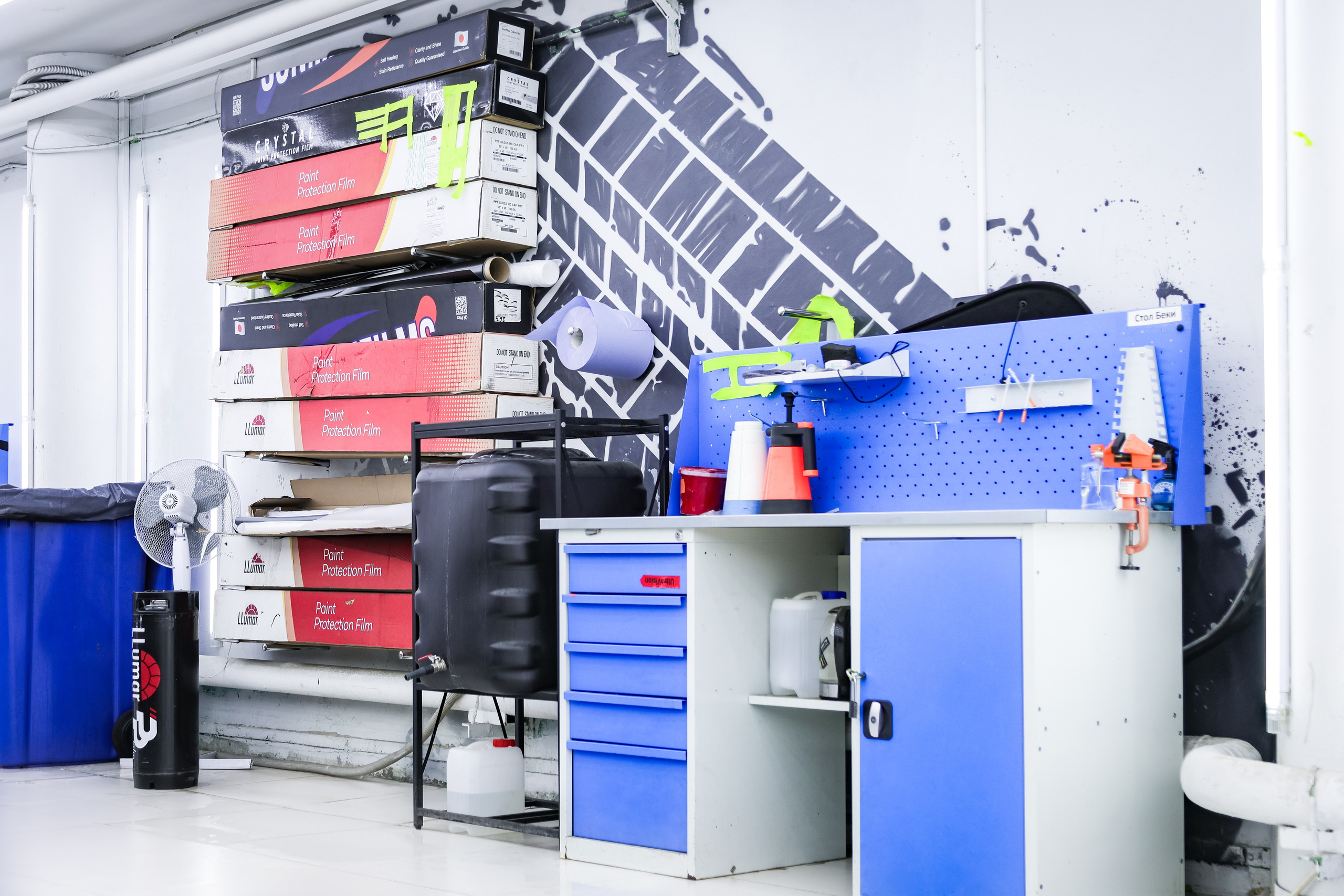 LUXE AUTO DETAILING. Mixturecaptures