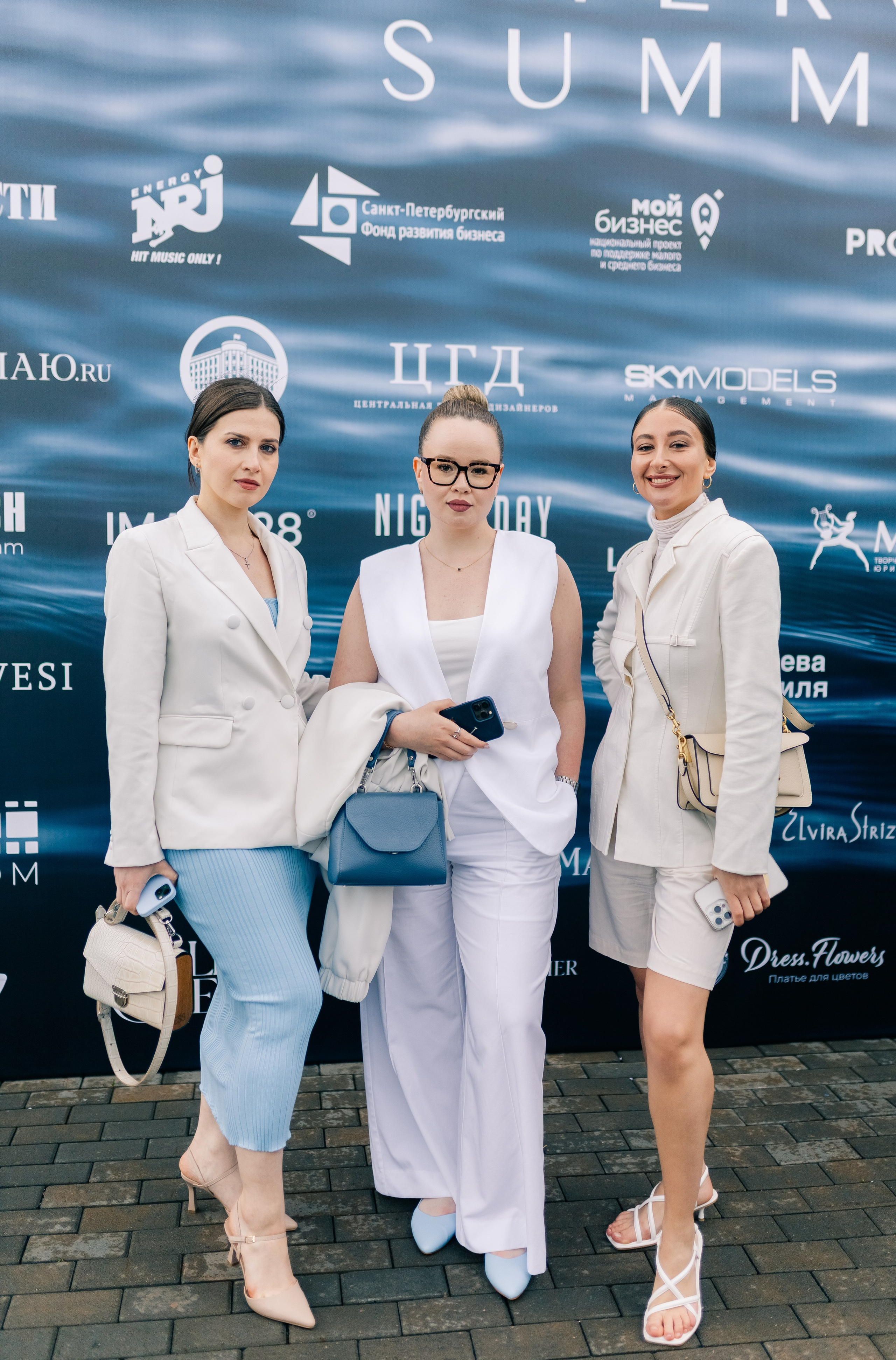 KAMERGER SUMMER. Happiness is in the moments