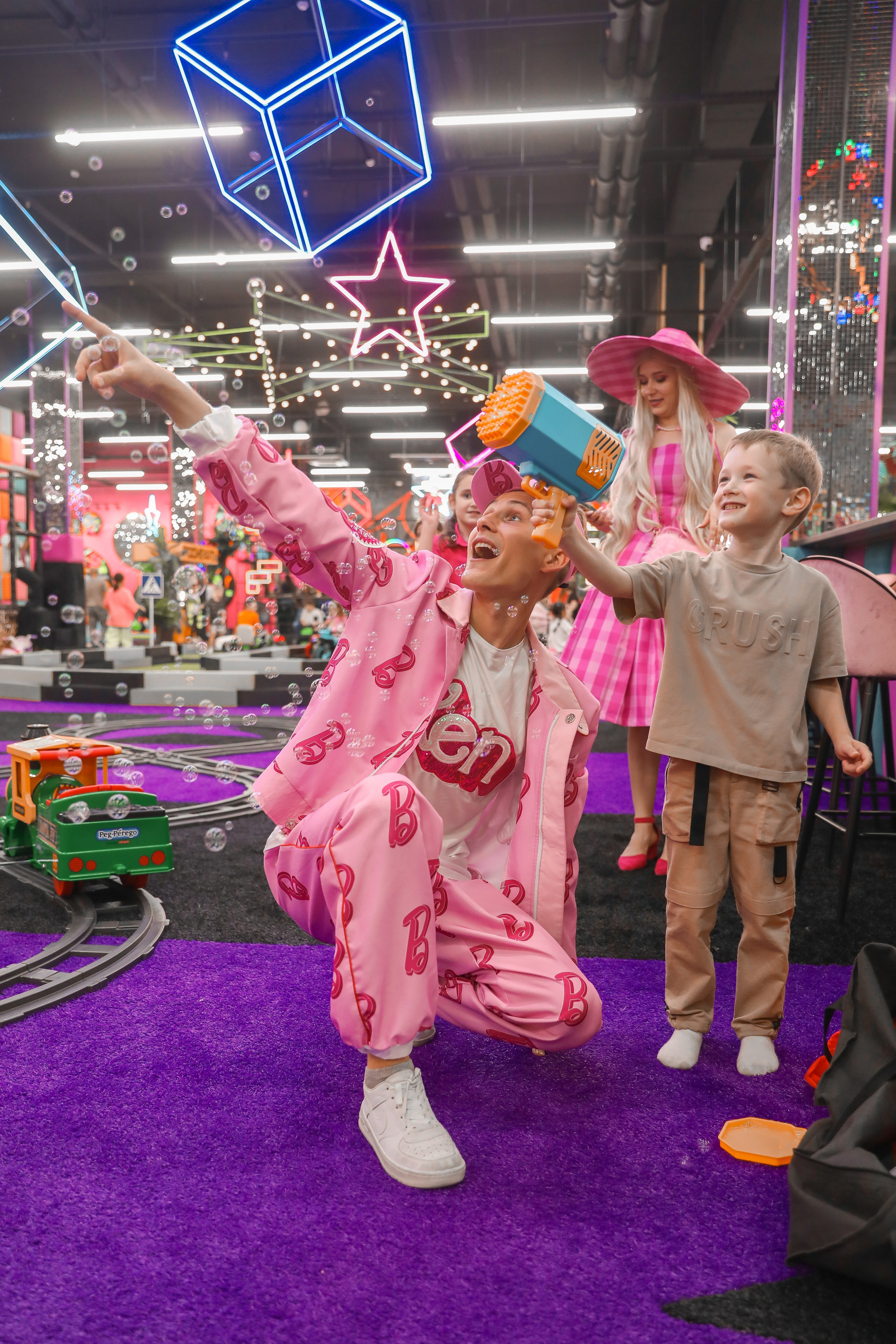 ДЕТСКИЕ МЕРОПРИЯТИЯ. Photographer Viktoriya Markushina «My world throug»