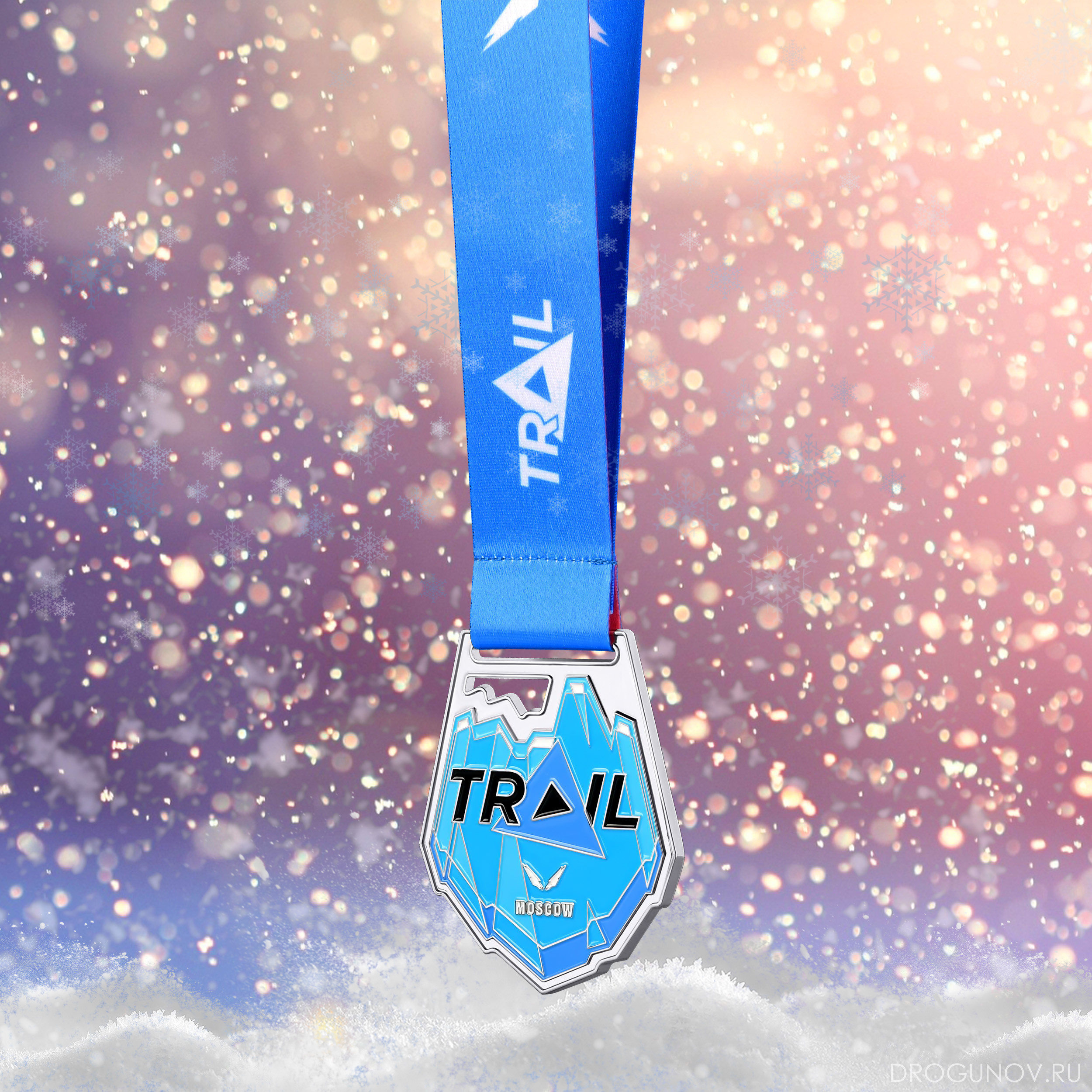 Медаль финишера с беговых соревнований зимой TRAIL в коломенском 2022