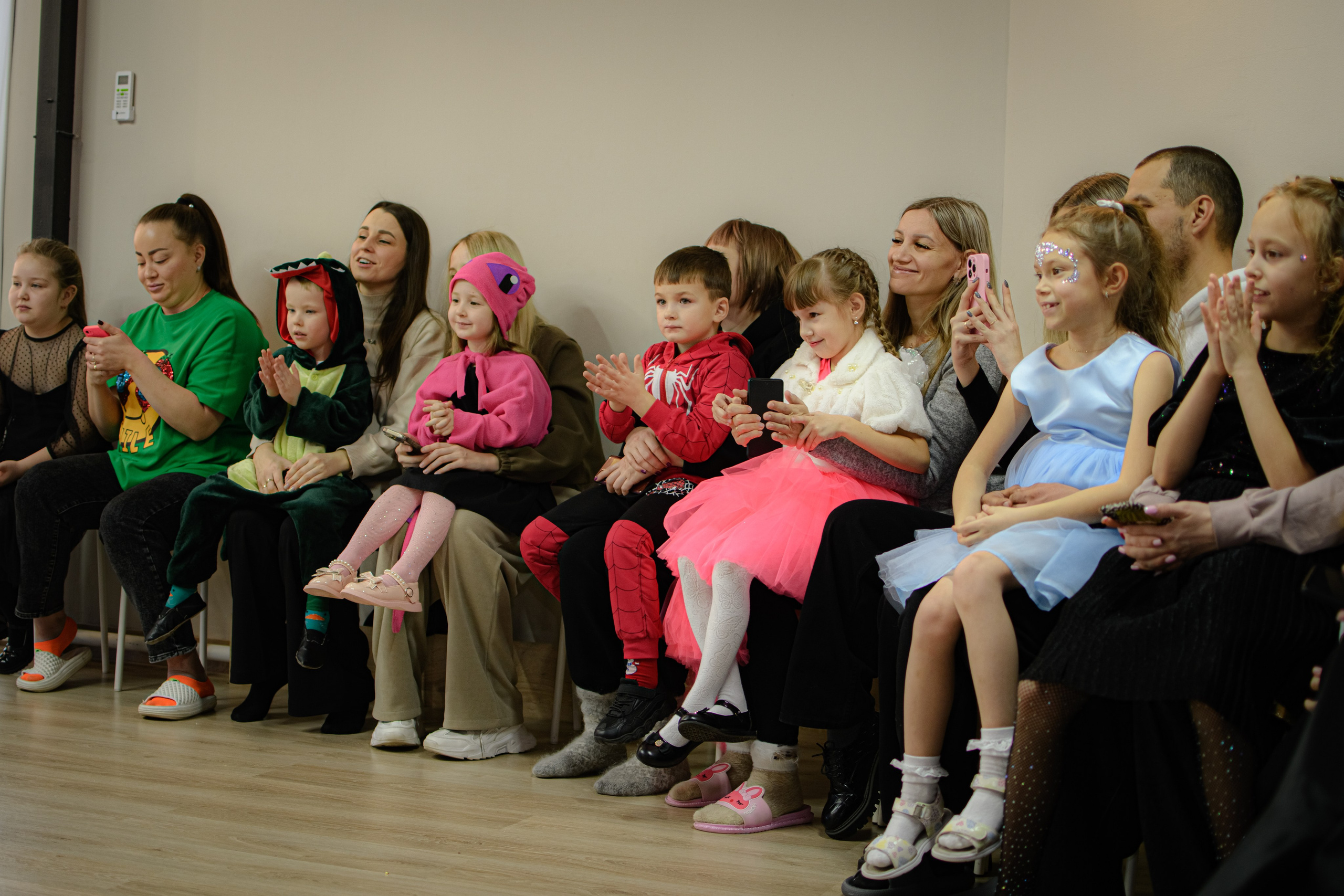 HAPPY NEW YEAR. Photokarish