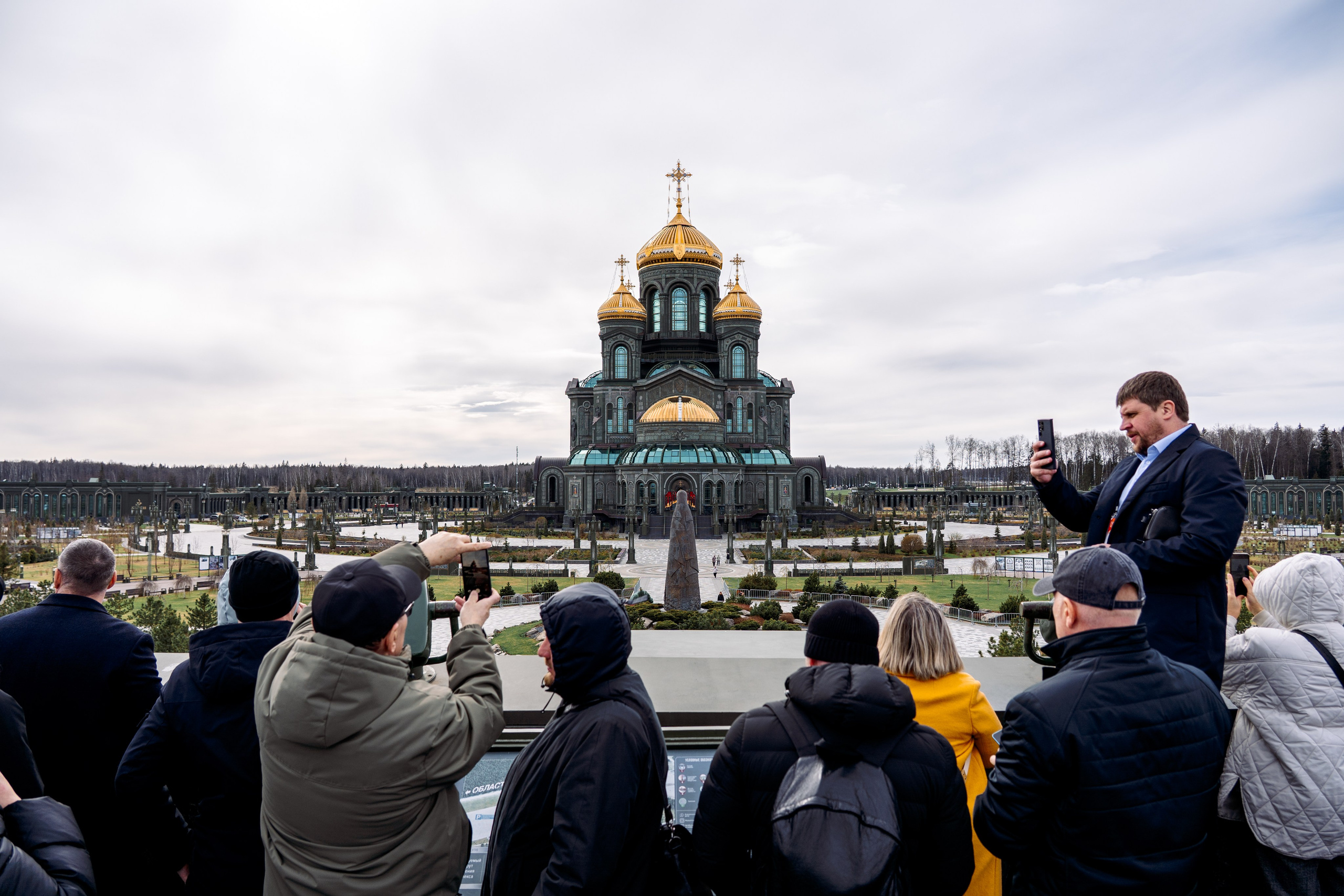 21 Ежегодный форум «ЛОМ ЧЁРНЫХ И ЦВЕТНЫХ МЕТАЛЛОВ» — MIR-EXPO 2026. Репортажный фотограф в Москве Легкая Софья