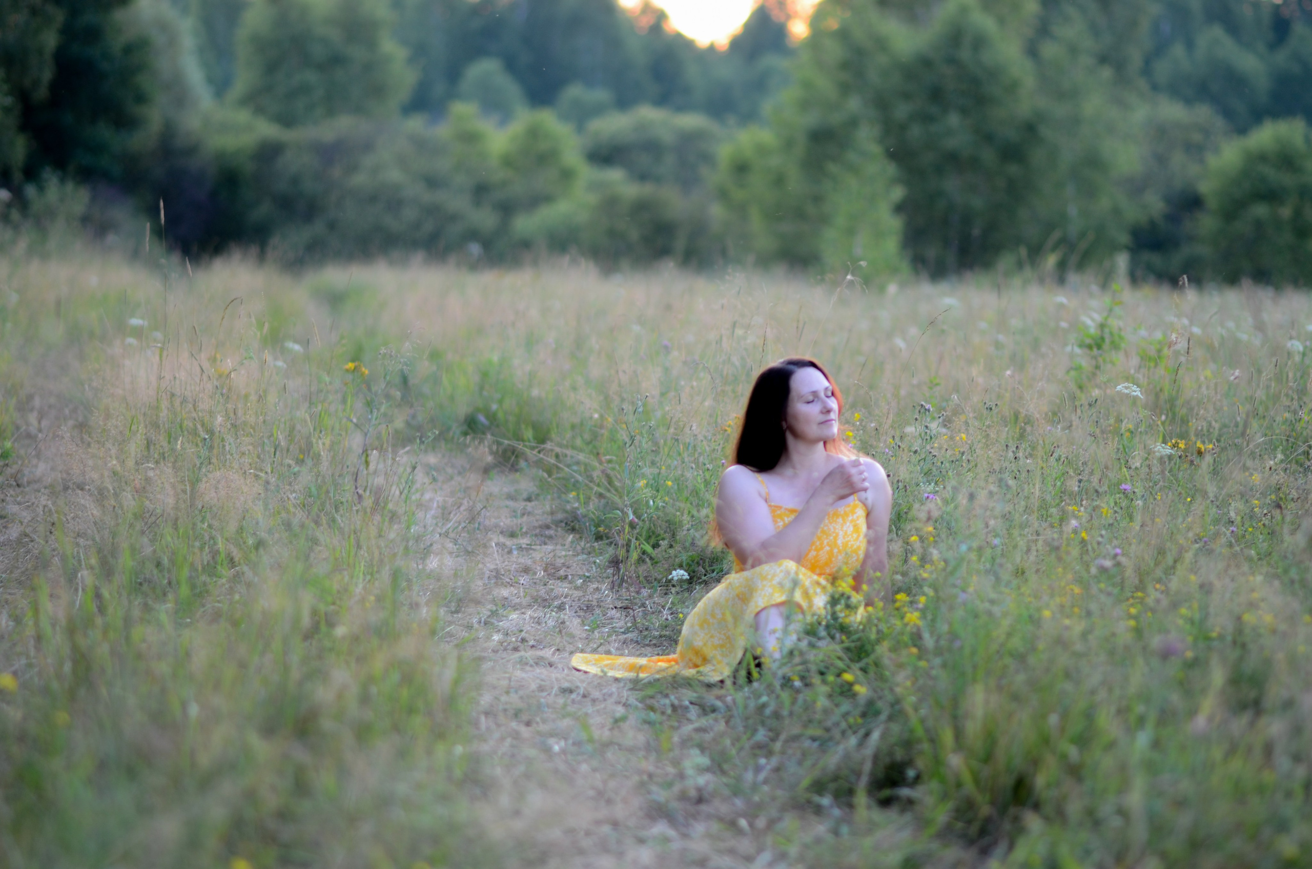 Летняя в поле. Семейный фотограф г. Москва