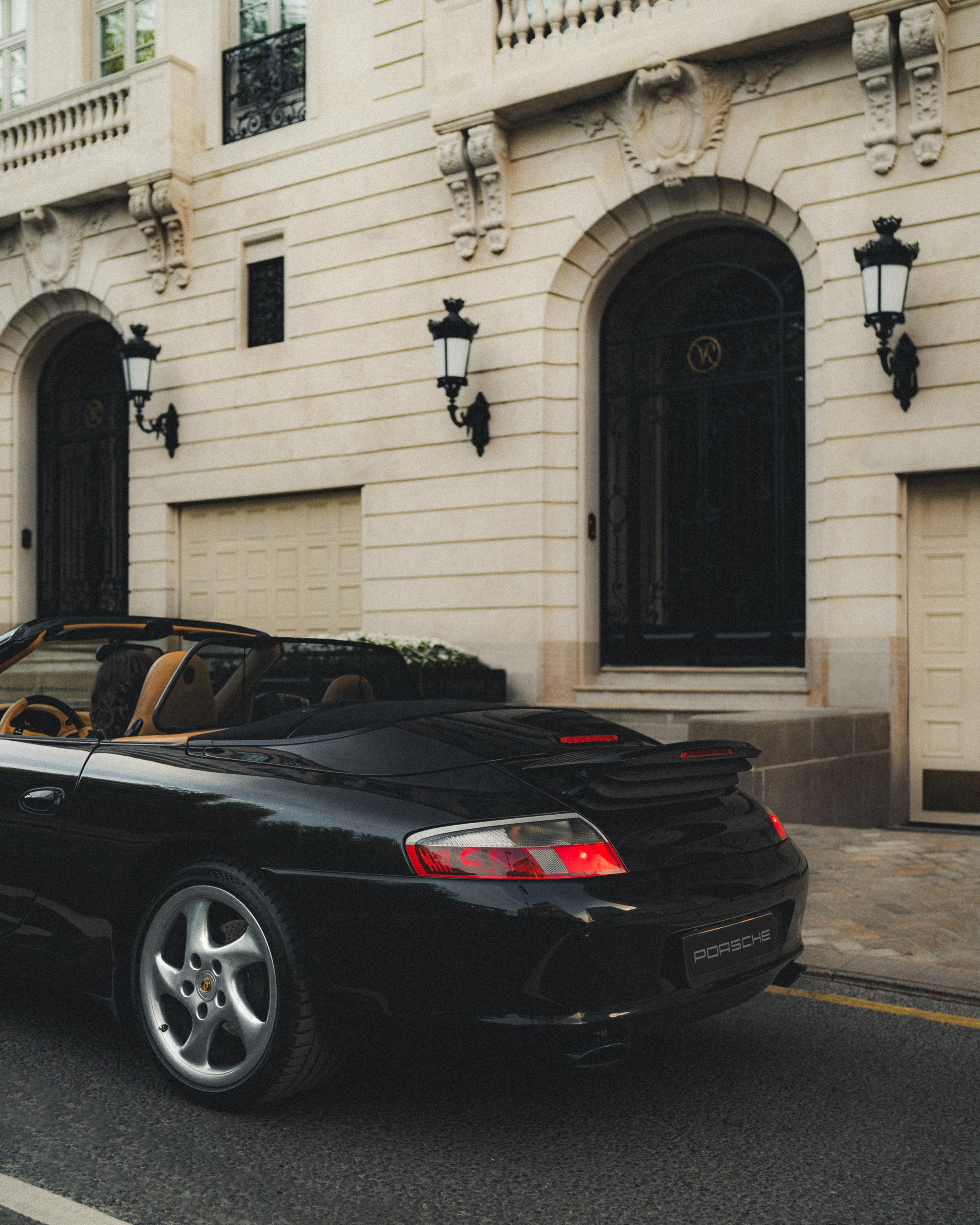 Porsche Carrera 4 Cabriolet x Elina. Фотограф Илья К. в Москве