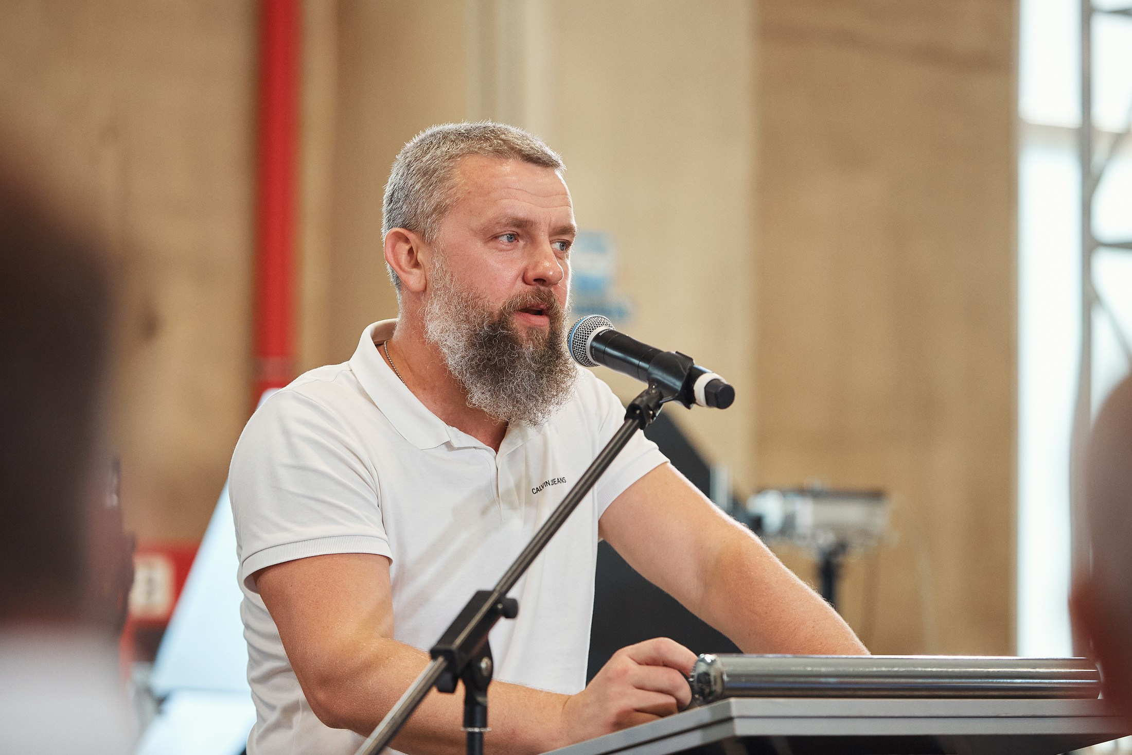 EMG / Международный форум / Презентация нового высокоточного станка. Антон Артюшин, портретный фотограф. Москва