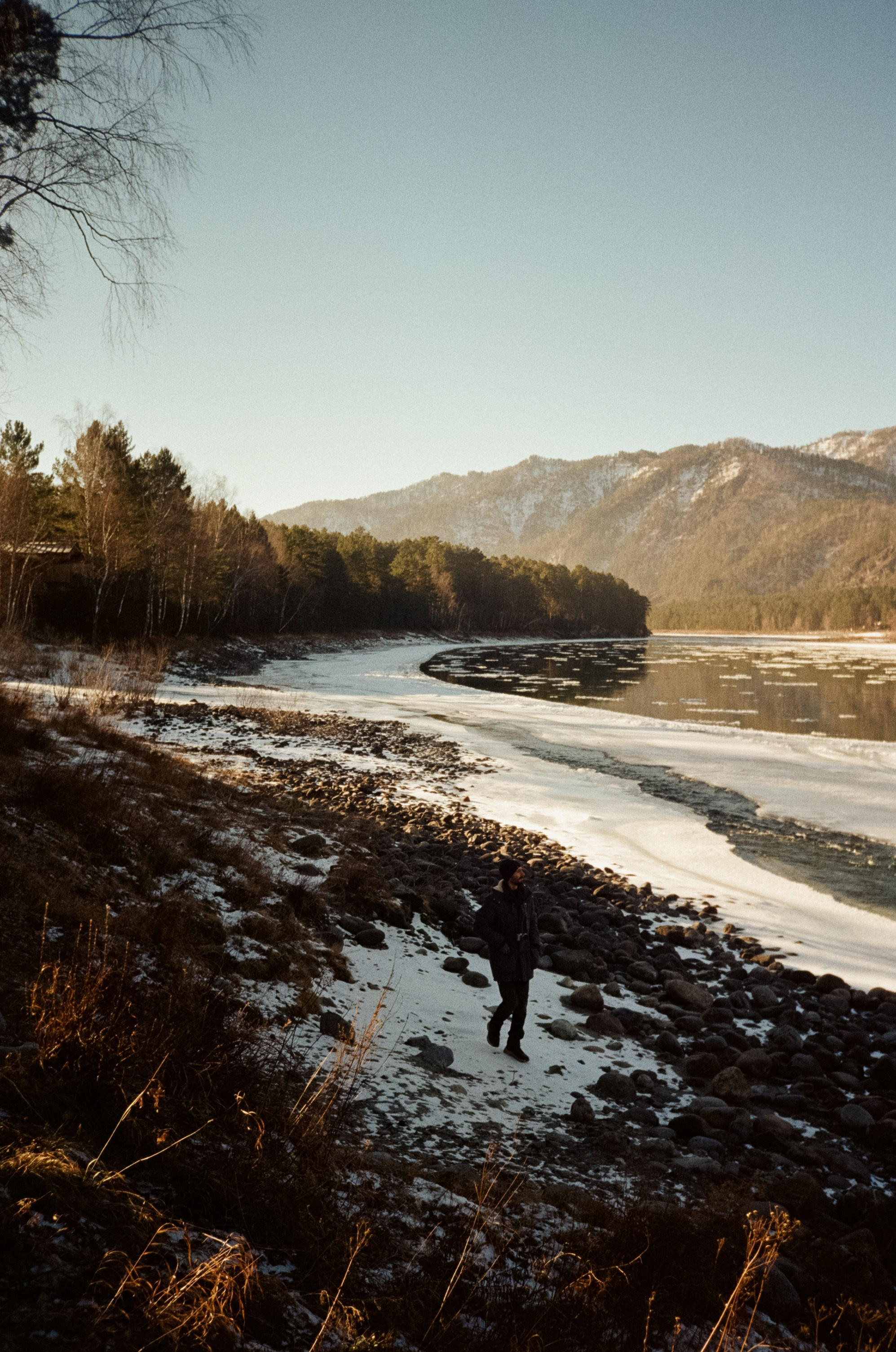 Панорама Катуни, торосы и виды с качелей на горе. Фотограф-документалист Мария Осокина