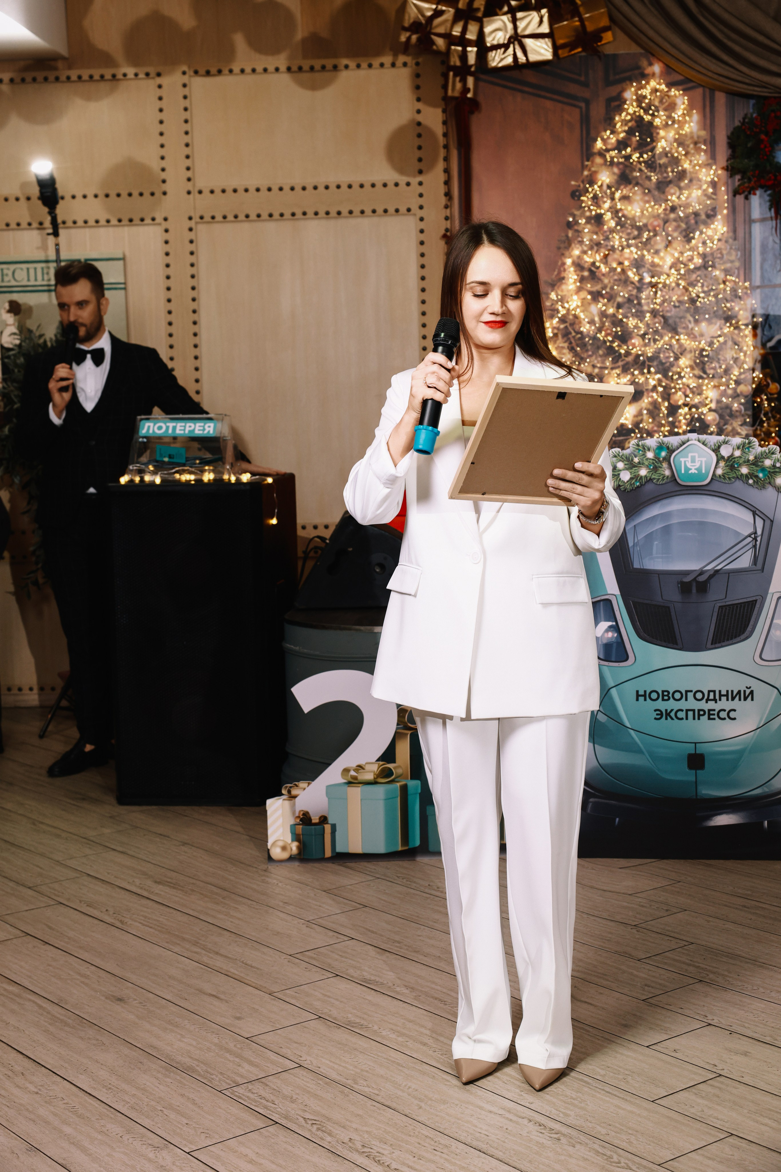 Экспресс Офис, новогодний корпоратив в ресторане Респект, г. Тула. Фотограф в Туле — Борисов Николай