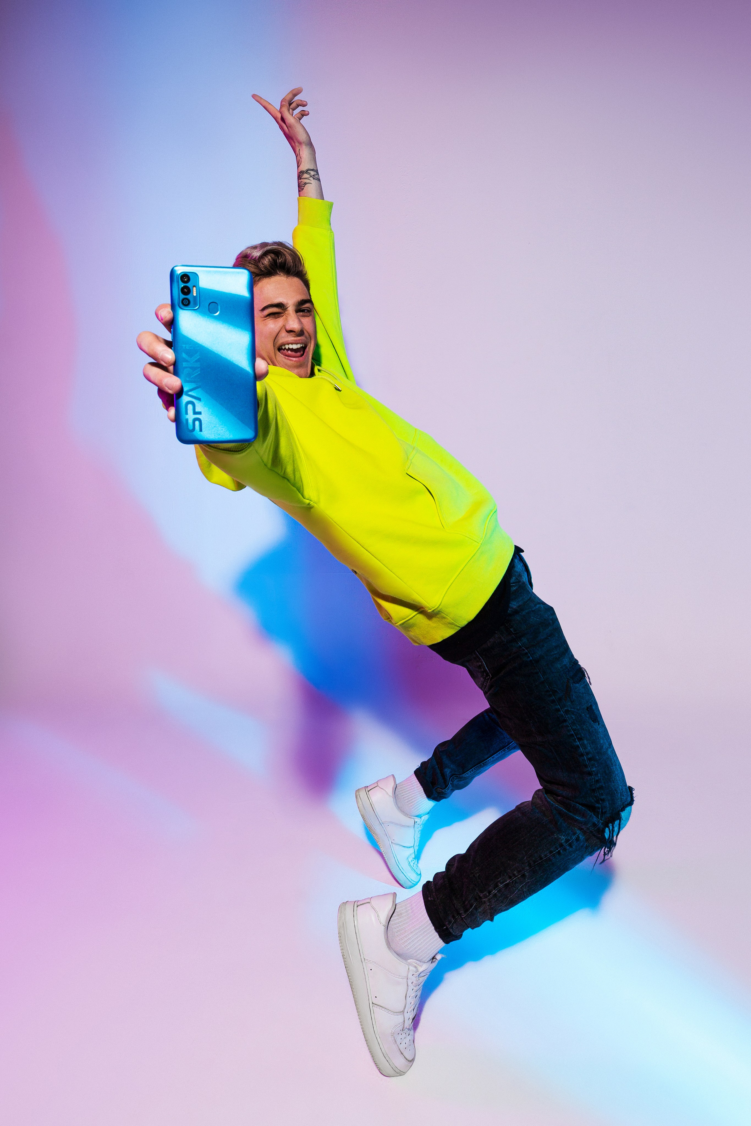 Tecno. Главная