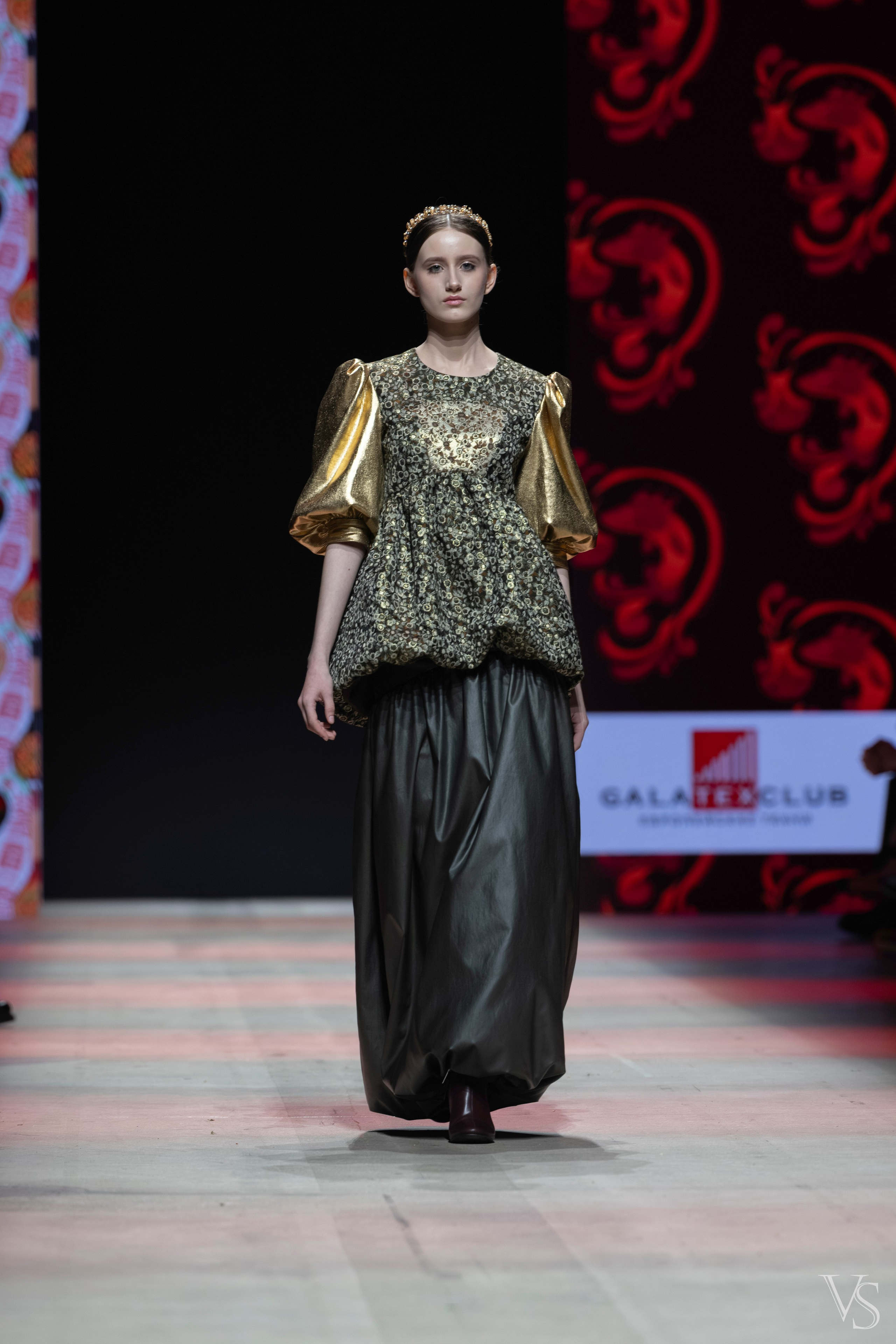 Неделя Российской моды. Манеж. РГУ Косыгина. Фотограф Виктор Степанов