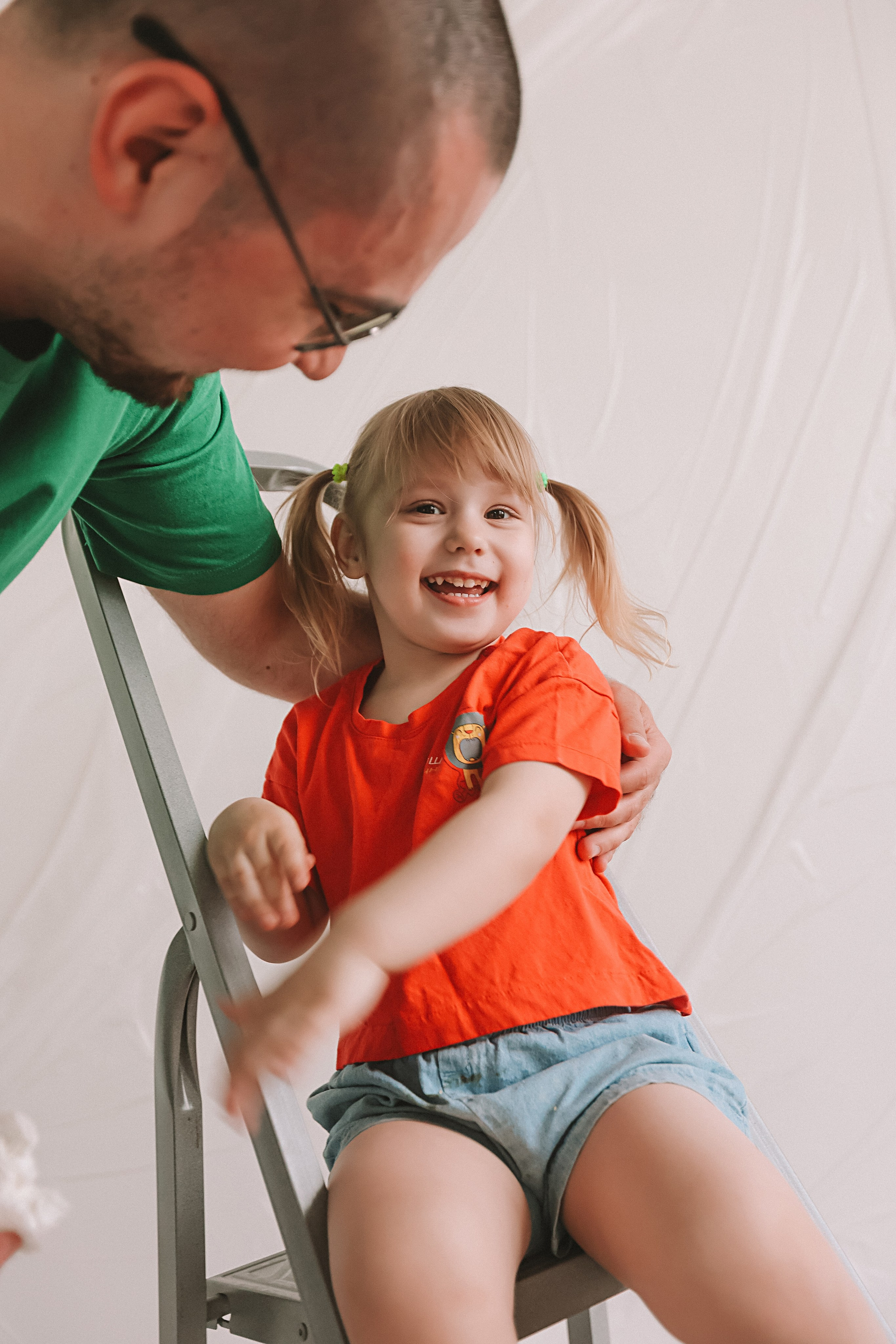 Ремонт. Семейный фотограф Тюмень, фотограф на роды Салмина Мария