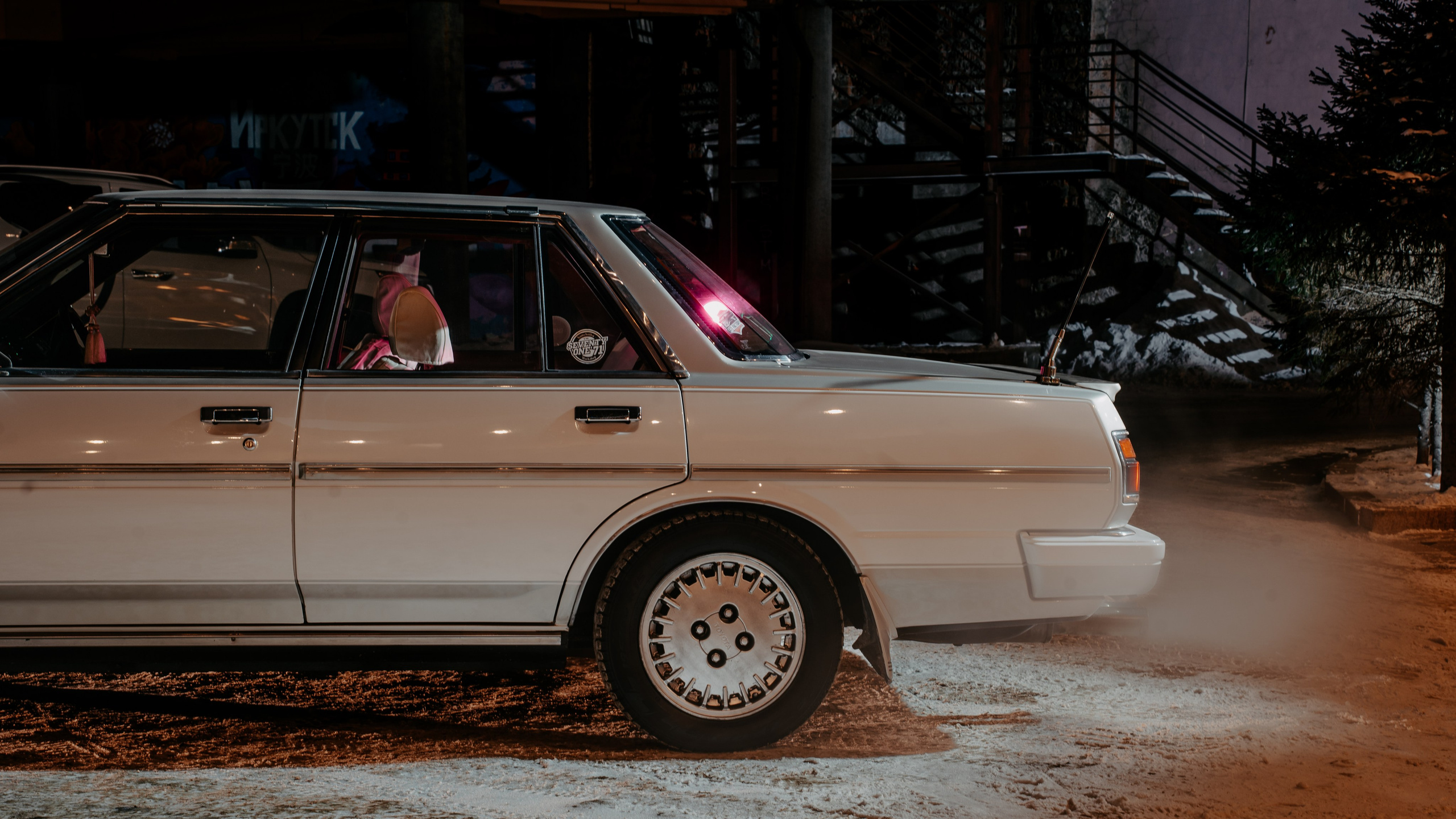 Toyota Cresta 71. Фотограф, видеограф и пилот дрона на Байкале