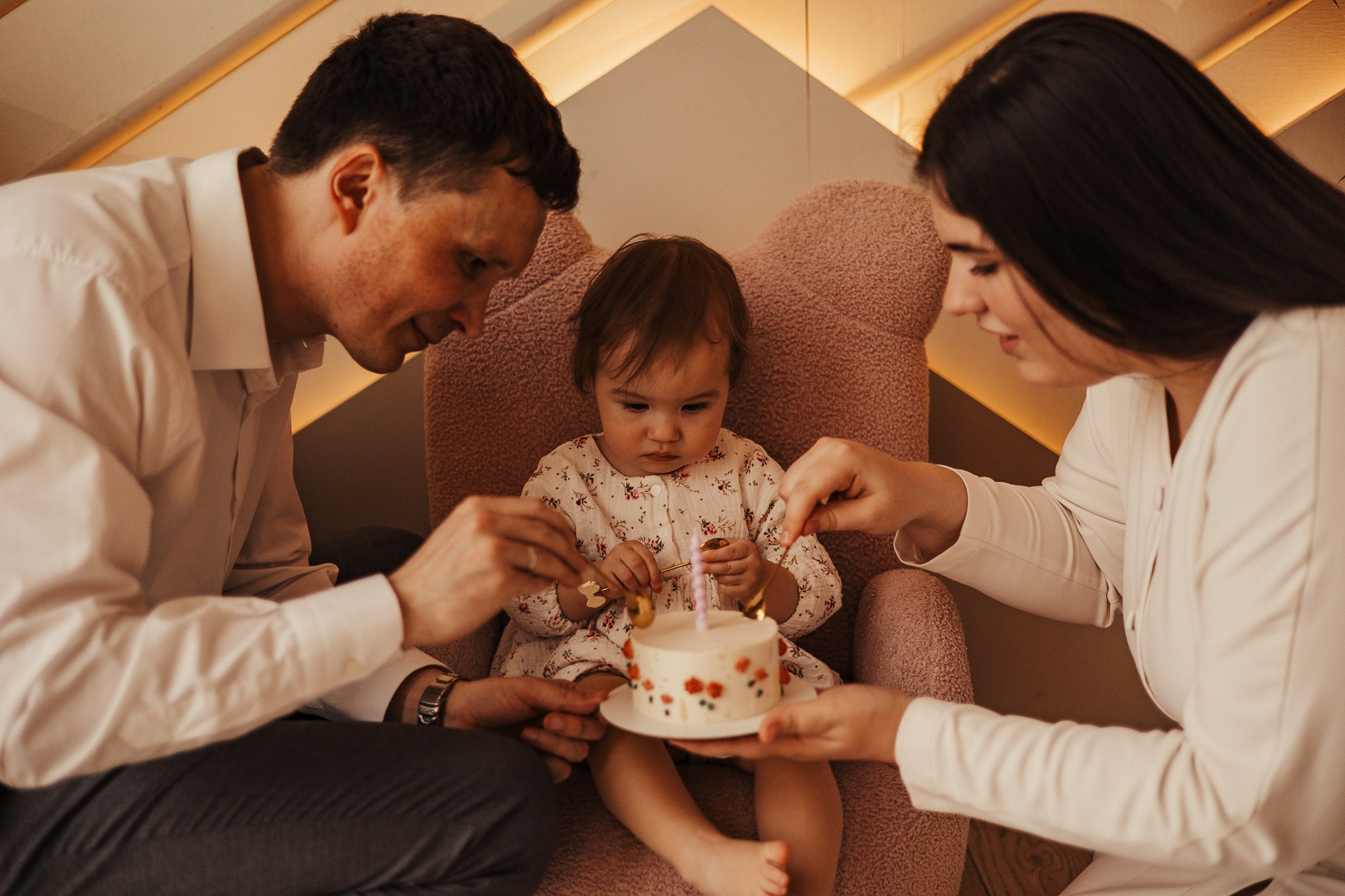Семейные фотосессии (в студии, на улице или у вас дома). Фотограф Антонина Знак. Семейные фотосессии. Москва и МО