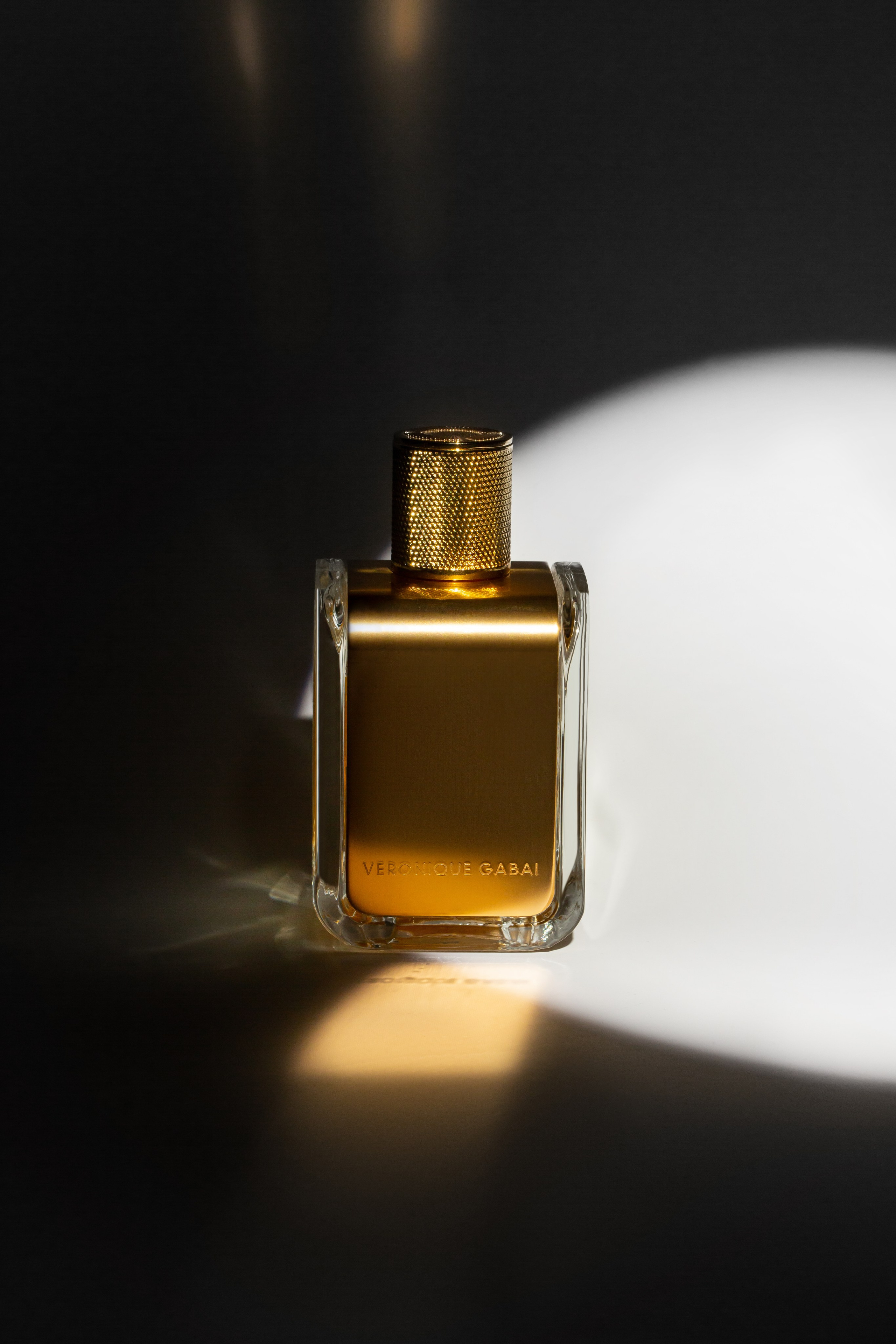 Художественная обработка парфюмов | Студия SVITHART