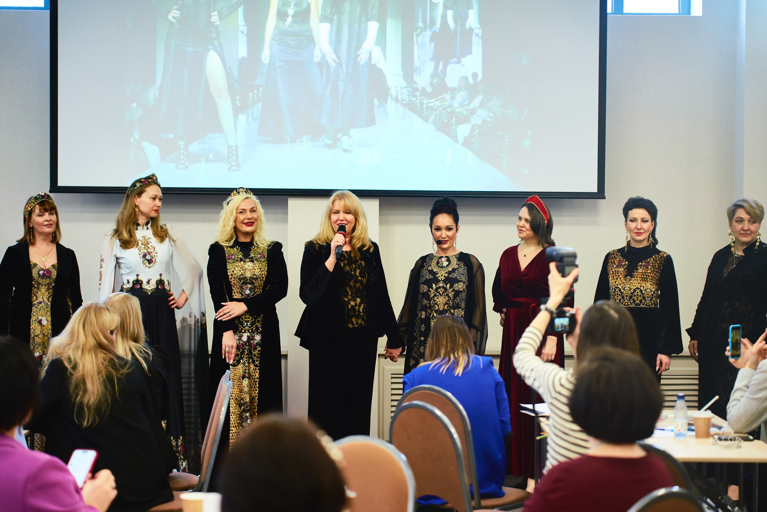 ПОКАЗЫ. Подиумная школа Эльвиры Баско