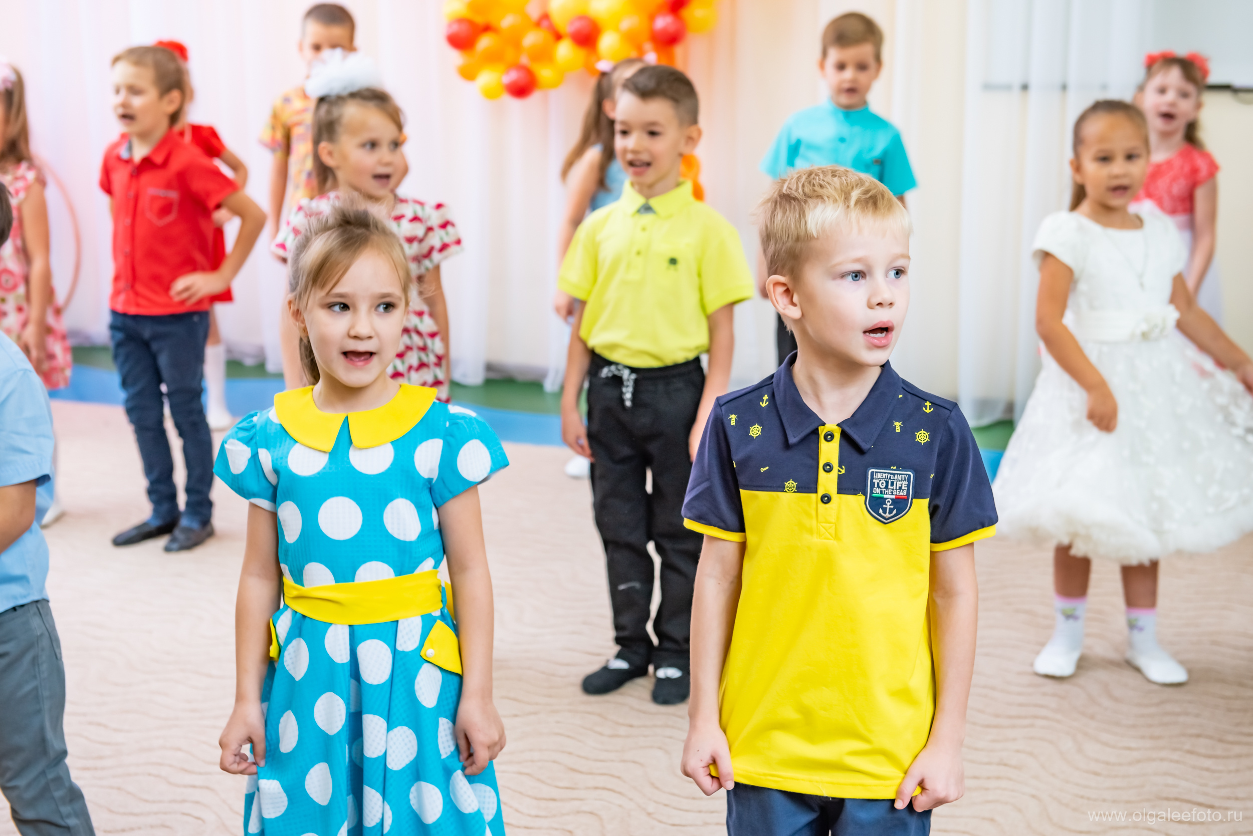 Фотосъемка утренника в детском саду дети выступают иркутск