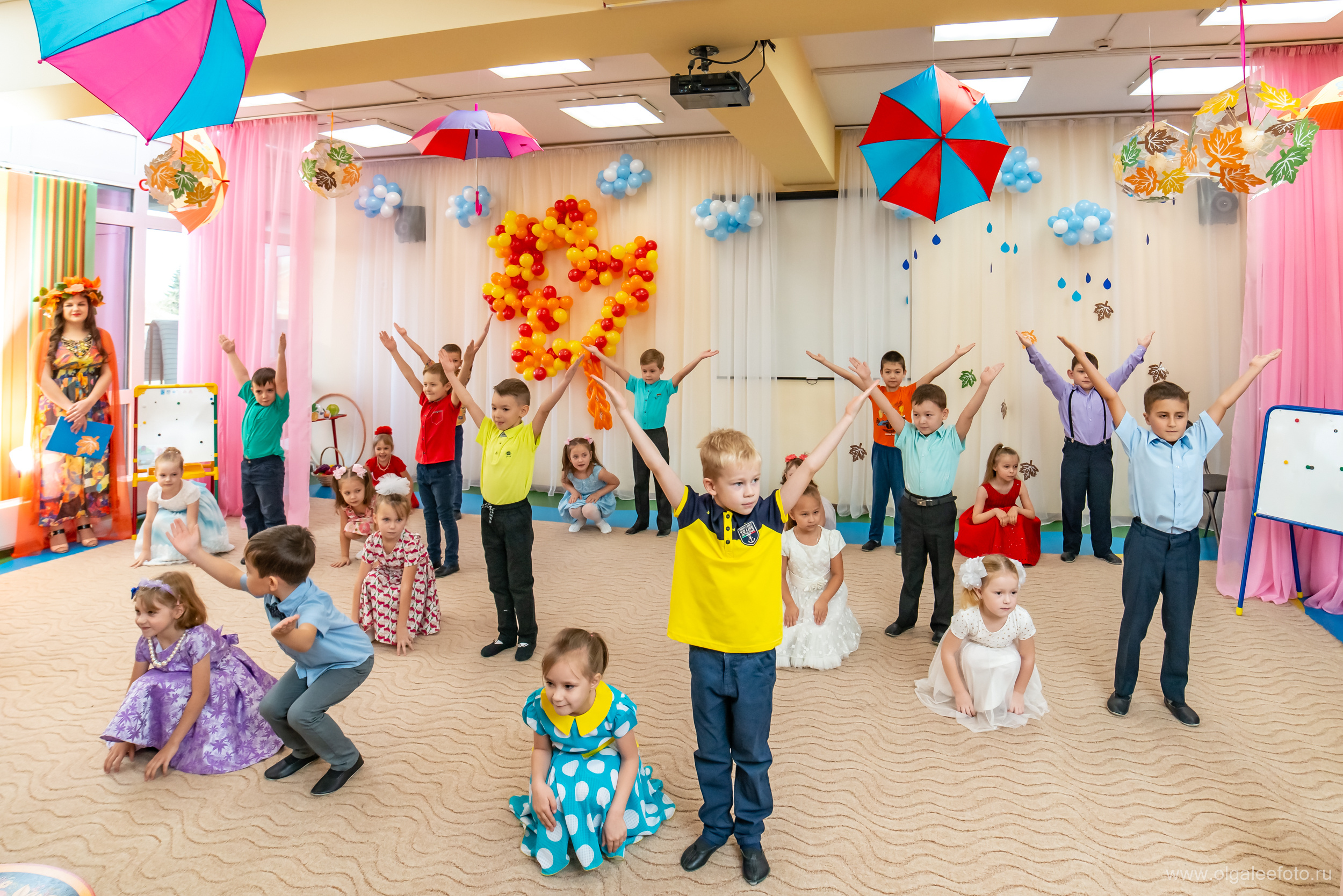 Фотосъемка утренника в детском саду дети выступают иркутск