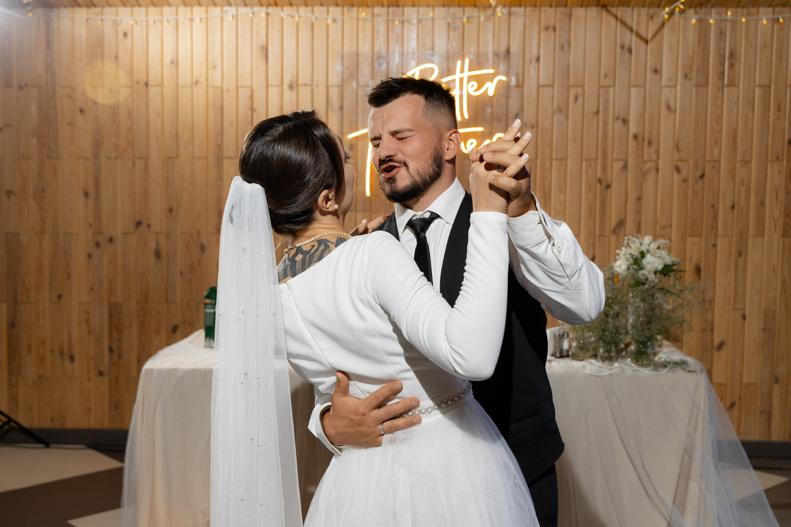 Свадебная фотосессия в агроусадьбе Лабодянка в Минске. Свадебный фотограф в Минске/Беларуси Сергей Спиридонов