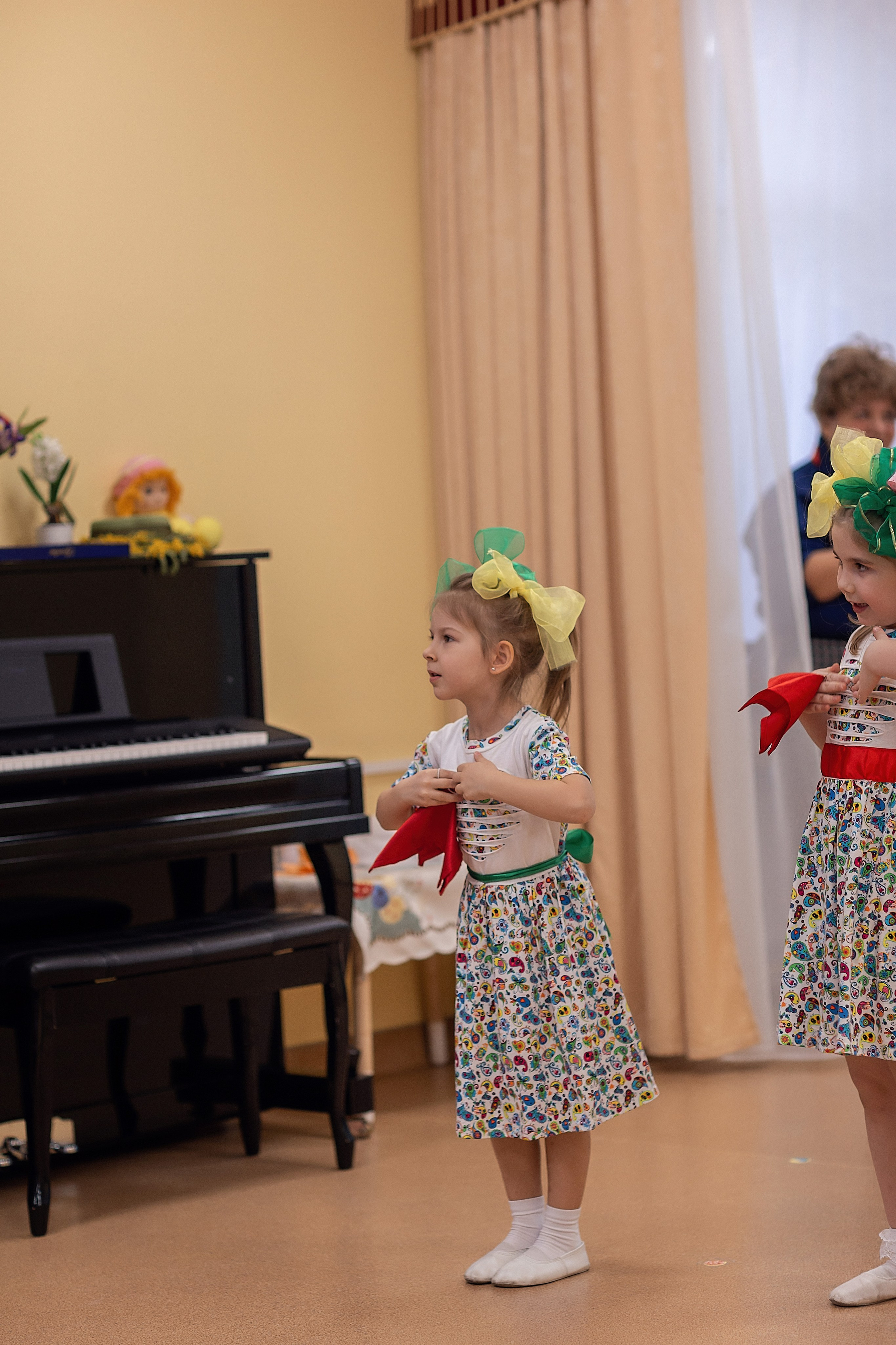 Весенний утренник_старшая группа_2025. Семейный фотограф в Санкт-Петербурге