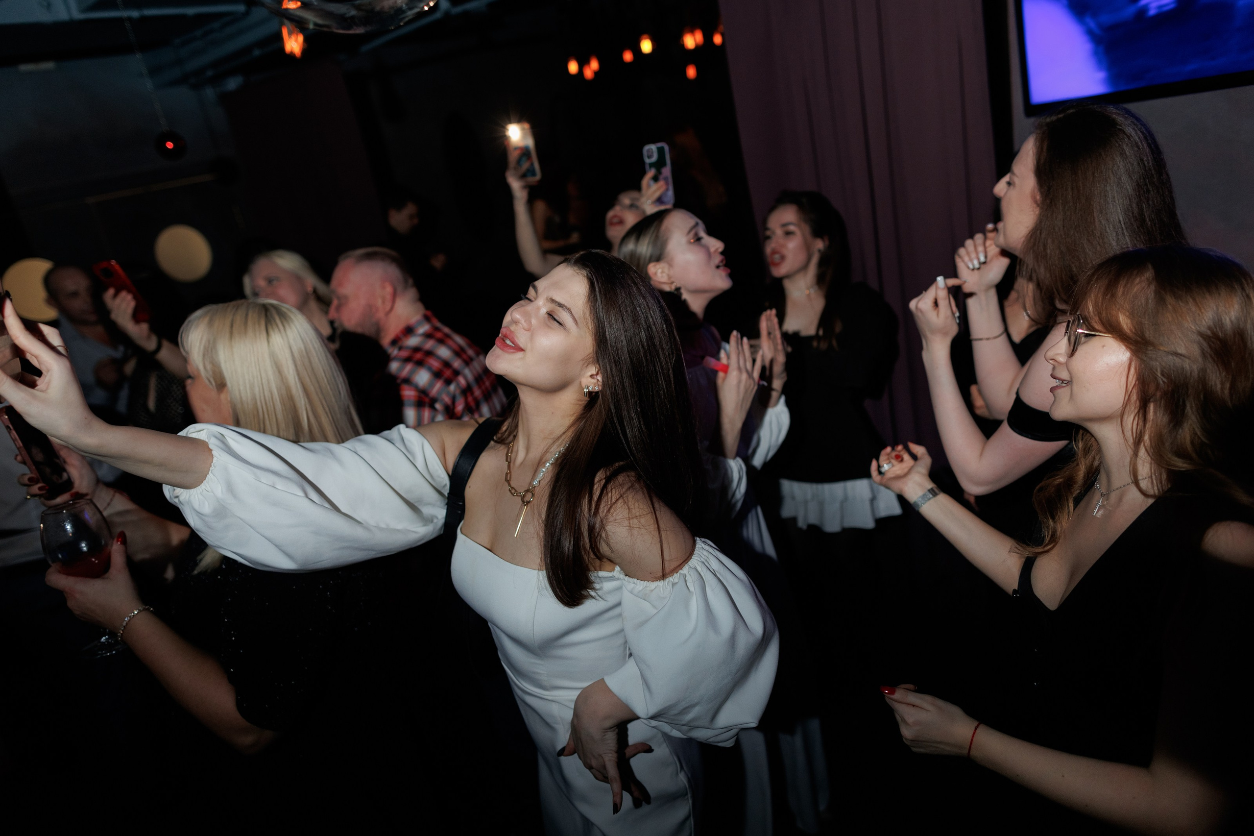 New Year Подружки 23/2024. Свадебный, портретный и репортажный фотограф Дмитрий Карпов