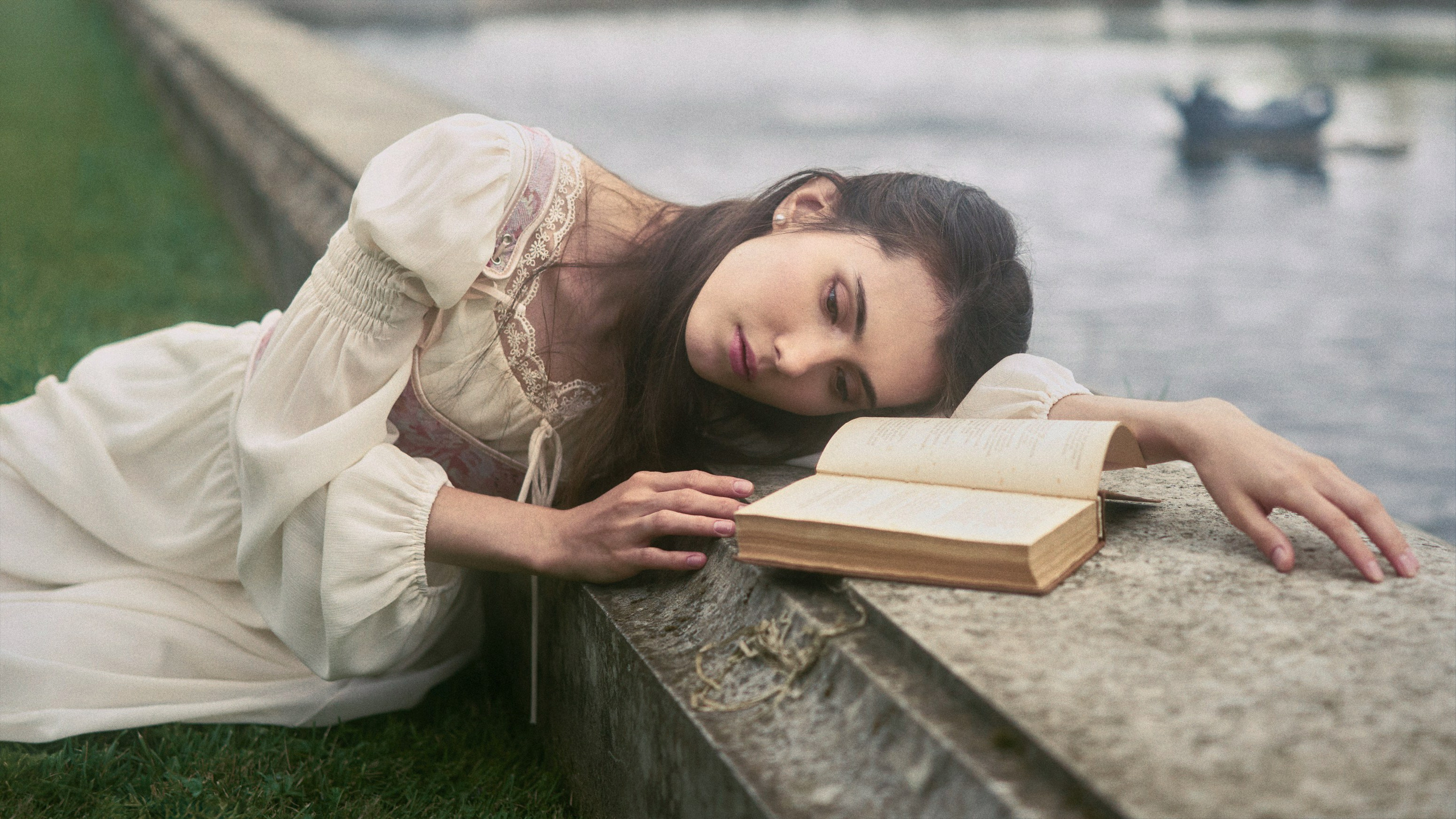 Scarlet Dream — стилизованная фотосессия «Алые паруса» в Петергофе, Верхний и Нижний парк, Санкт-Петербург. Сергей Горшенин — профессиональный фотограф