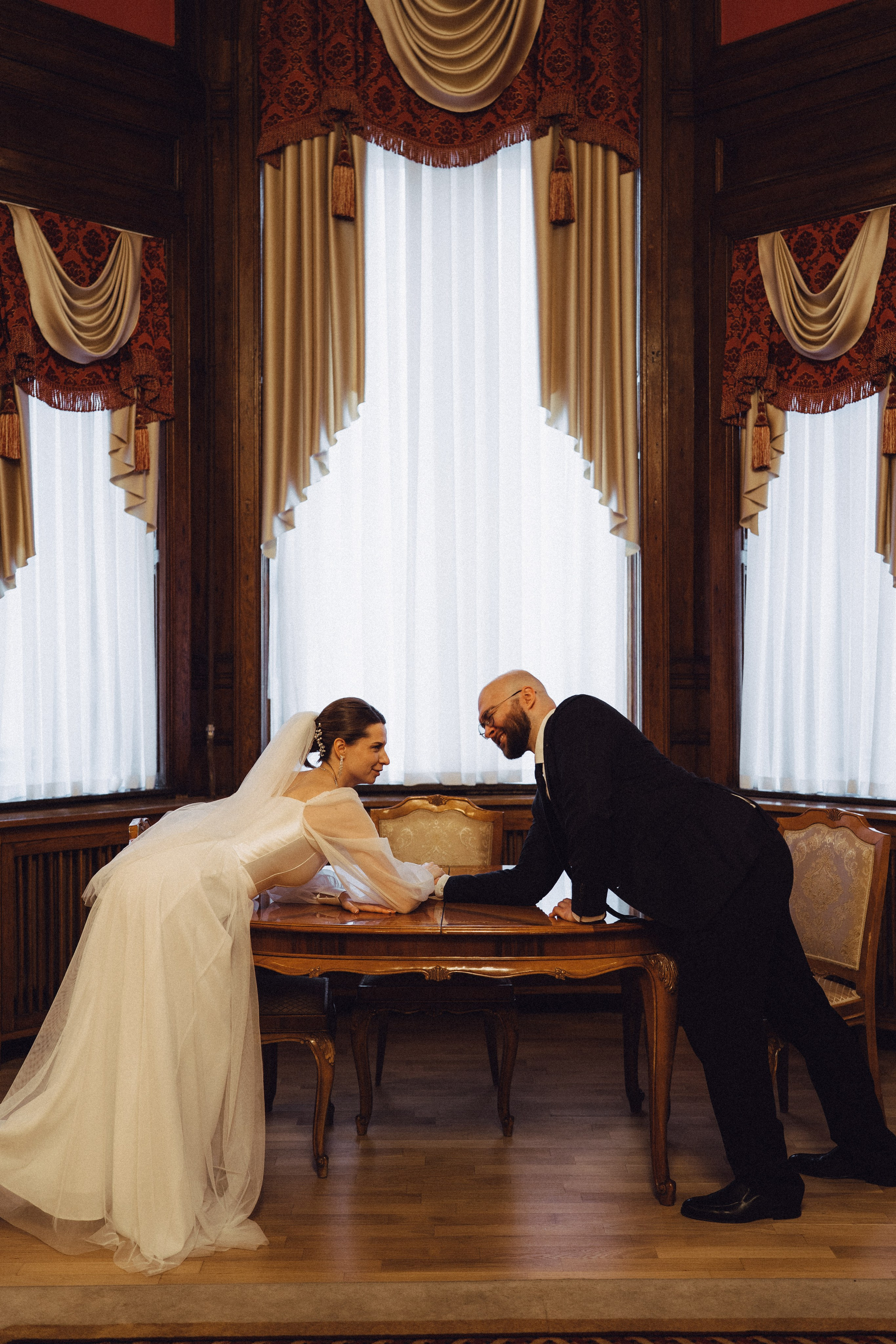 СВАДЕБНАЯ СЬЕМКА ВО ВТОРОМ ДВОРЦЕ (ДЕКАБРЬ) ТАКЖЕ СЬЕМКА В СТУДИИ НА ЧЕРНЫШЕВСКОЙ. Профессиональный фотограф, Санкт-Петербург — Виктория Богомолова