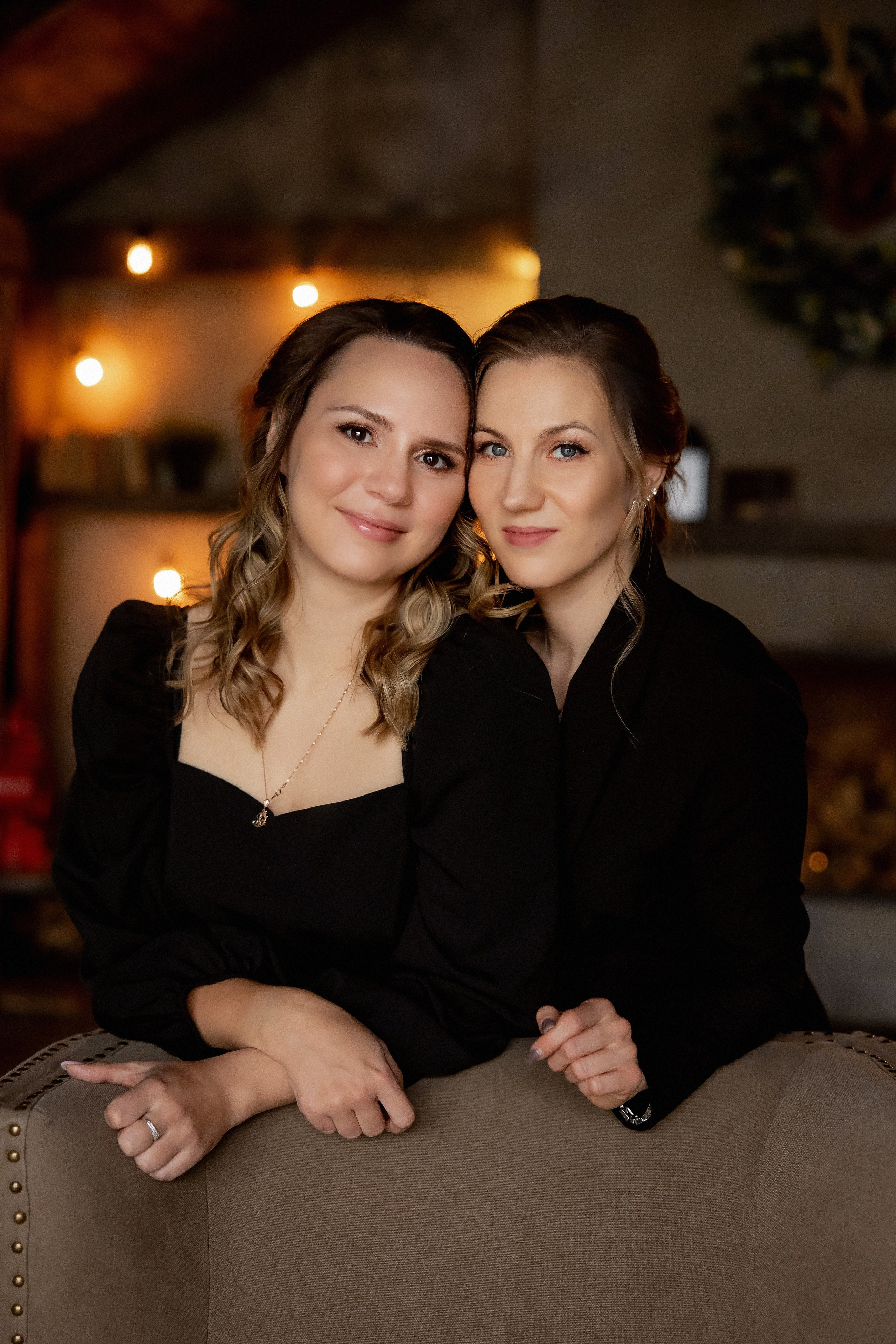 Семейная фотосессия для двух сестер Юлии и Натальи. Семейный фотограф в Москве