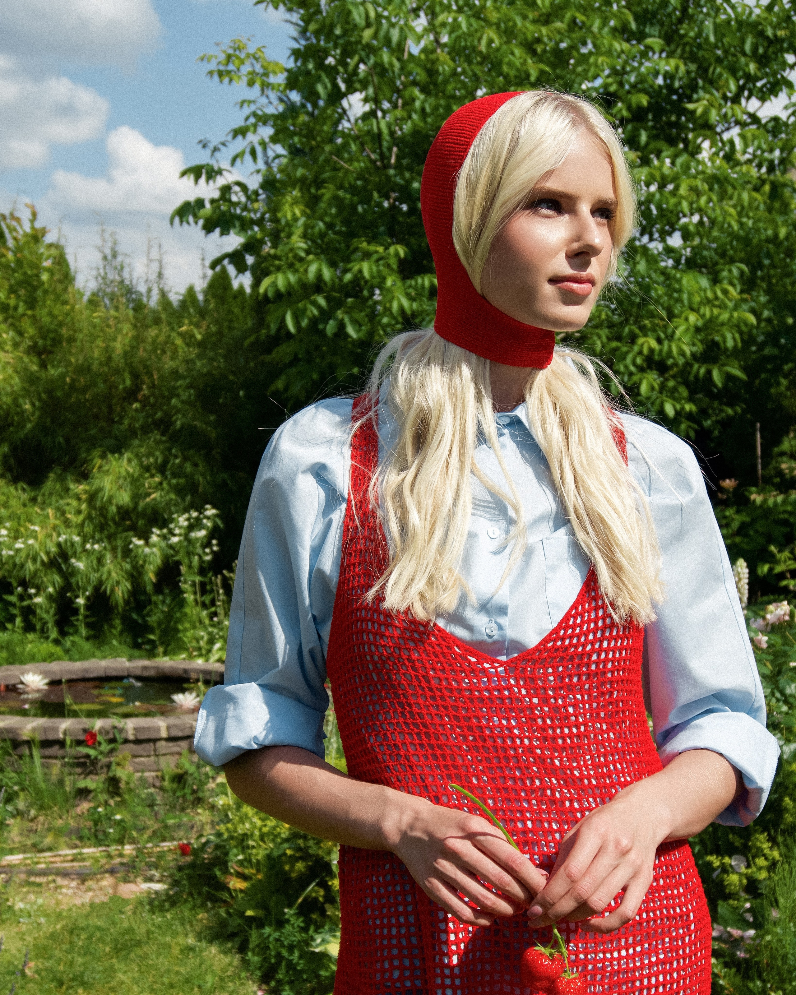 Лера, съемка в саду. Фотограф в Минске Света Григорьева