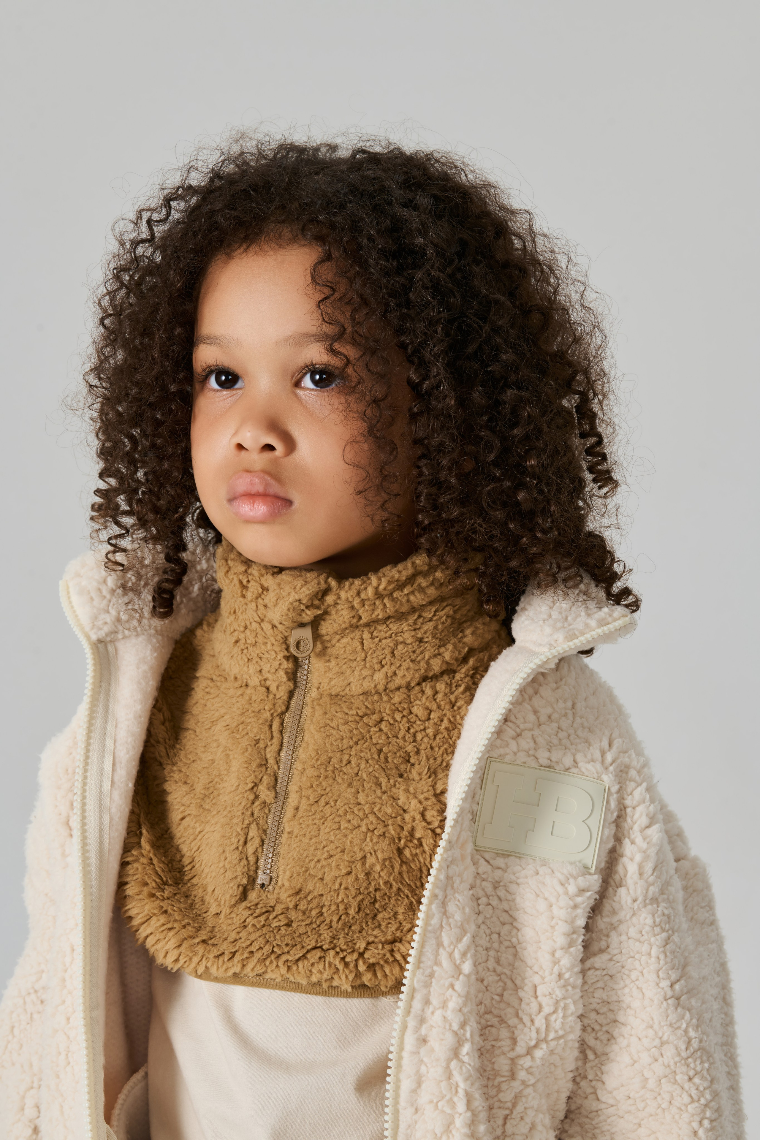 "Профессиональная детская фотосъемка для семейных портретов и воспоминаний""Высококачественная детская съемка новорожденных и малышей в студии""Рекламная детская фотосъемка для альбомов и подарков""Студийная детская съемка с креативными декорациями и позами""Коммерческая детская фотосъемка для маркетинга детских товаров""Фотография детской съемки с акцентом на эмоции и улыбки""Семейная детская съемка для портфолио и социальных сетей""Профессиональная детская фотосъемка с мягким освещением""Рекламные фото детской съемки для сайтов и брошюр""Высокоточная детская съемка для воспоминаний и презентаций""Детская фотосъемка высокого разрешения для семейных альбомов""Коммерческая детская съемка с фокусом на радость и развитие""Студийная фотосъемка детской съемки для брендов и маркетинга""Фотографии детской съемки для подарков и увеличения клиентов""Профессиональная детская съемка для каталогов и семейных историй" "Профессиональная каталожная фотосъемка товаров для e-commerce и интернет-магазинов""Высококачественная каталожная съемка одежды и аксессуаров с белым фоном""Рекламная каталожная фотосъемка для маркетинга продуктов и брендов""Студийная каталожная съемка с детальной проработкой текстур и материалов""Коммерческая каталожная фотосъемка для каталогов и онлайн-платформ""Фотография каталожной съемки с акцентом на дизайн и презентацию товаров""Предметная каталожная съемка для увеличения продаж в e-commerce""Профессиональная каталожная фотосъемка с использованием студийного освещения""Рекламные фото каталожной съемки для сайтов и социальных сетей""Высокоточная каталожная съемка товаров для презентаций и брошюр""Каталожная фотосъемка высокого разрешения для онлайн-магазинов""Коммерческая каталожная съемка с фокусом на качество и детализацию""Студийная каталожная фотосъемка для брендов и ритейла""Фотографии каталожной съемки для маркетинговых кампаний""Профессиональная каталожная съемка для каталогов и увеличения конверсии"