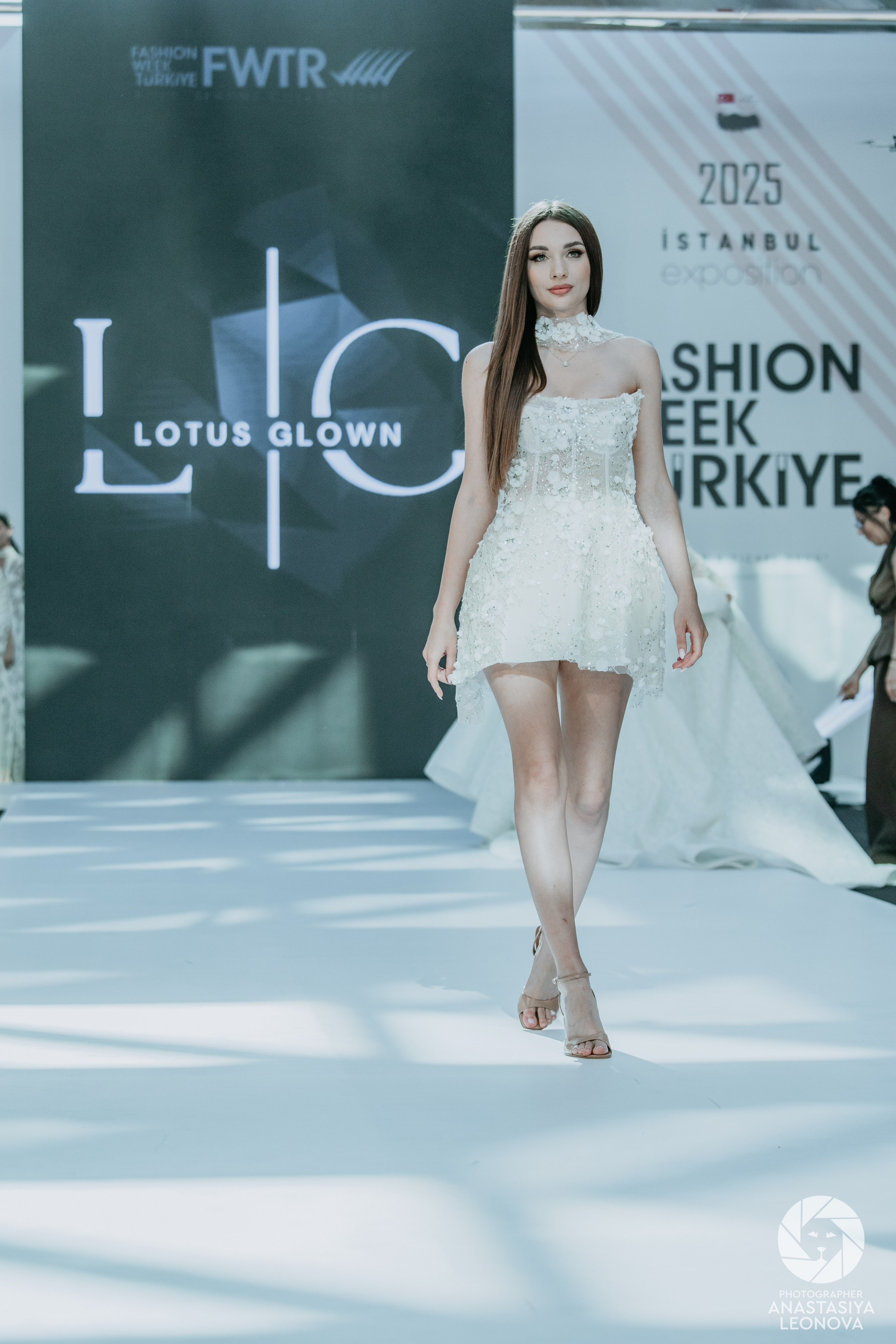 Fashion Week Türkiye [spring, 2025]. Anastasia Leonowa