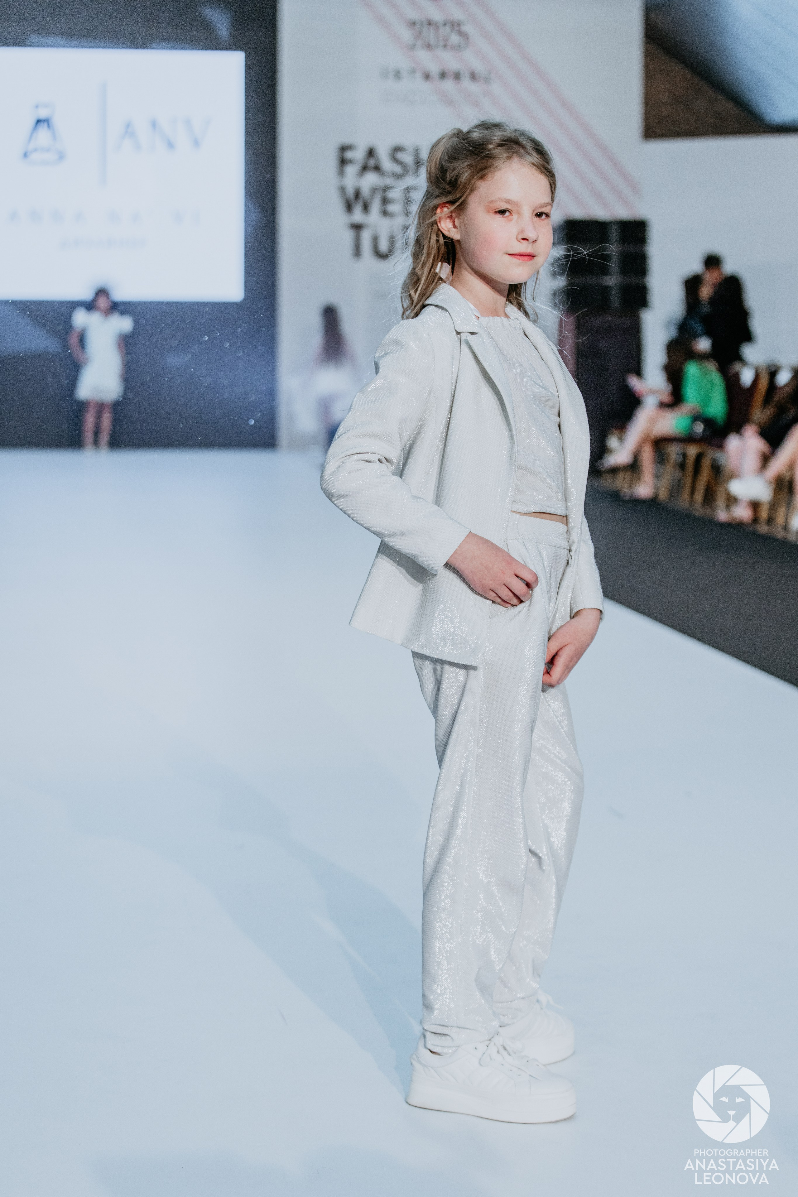 Fashion Week Türkiye [spring, 2025]. Anastasia Leonowa
