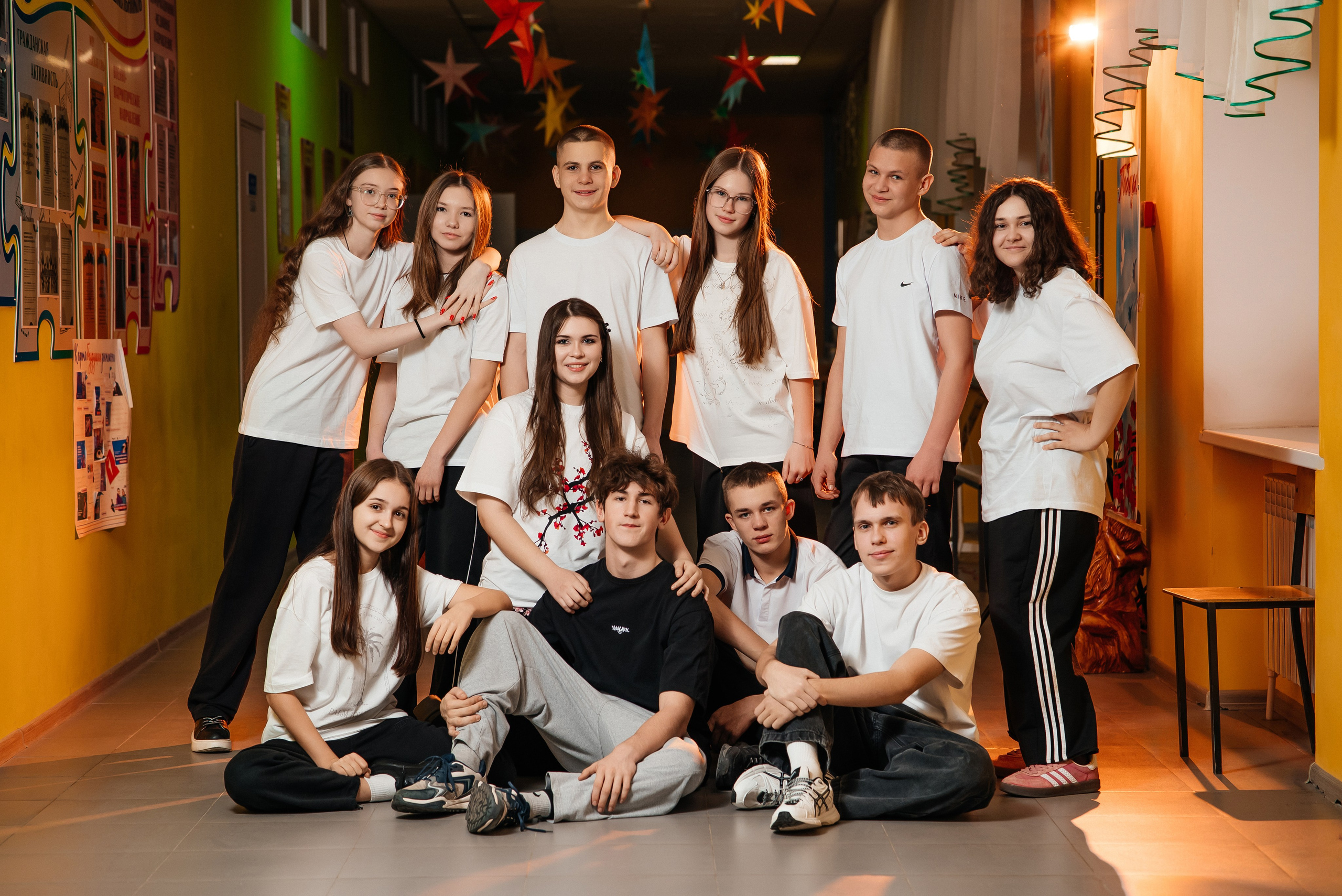 Группы. Школьный фотограф в Валуйках. Фотосессии для выпускников и изготовление выпускных альбомов в городе Валуйки и в Белгородской области